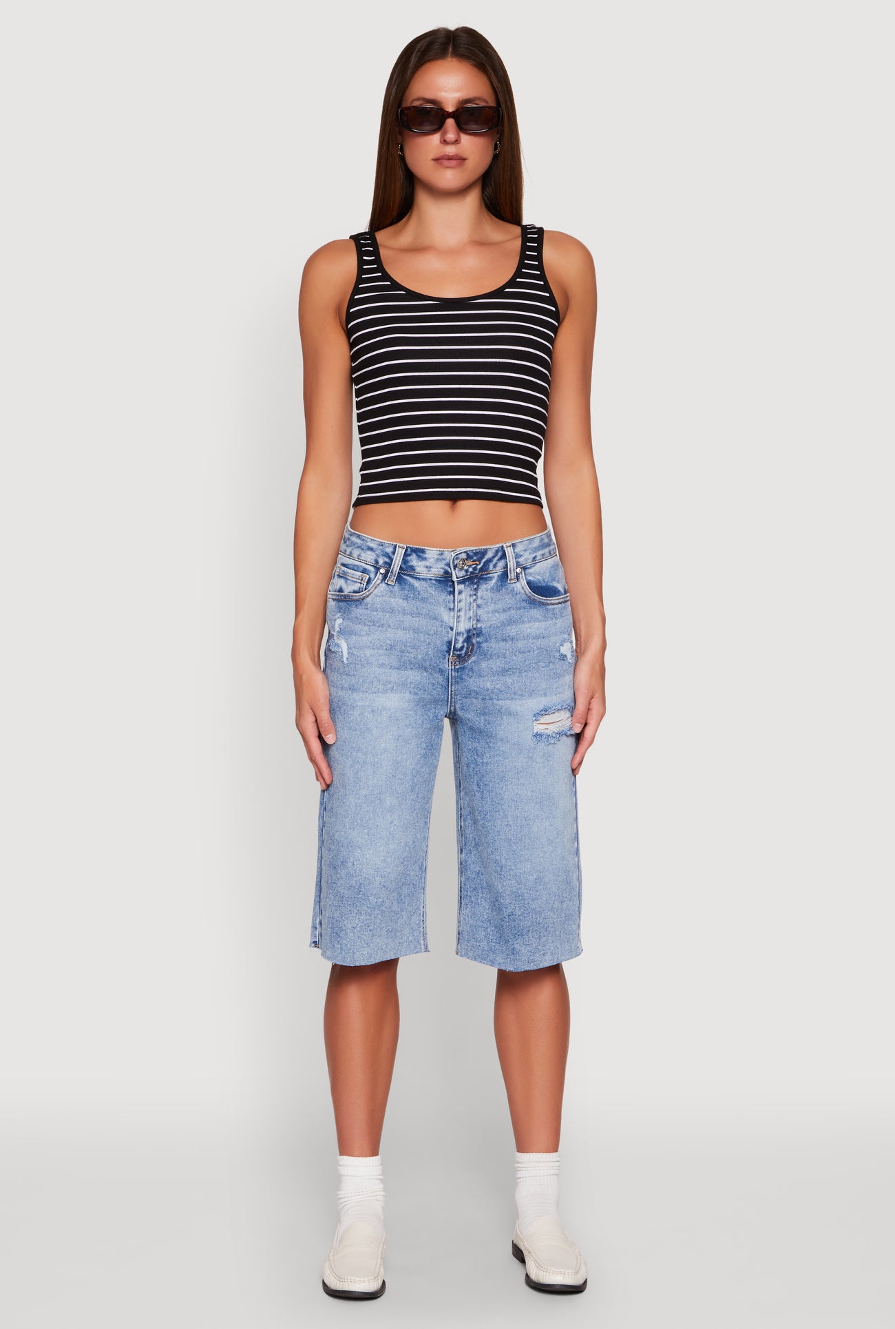 1011054266137015_003