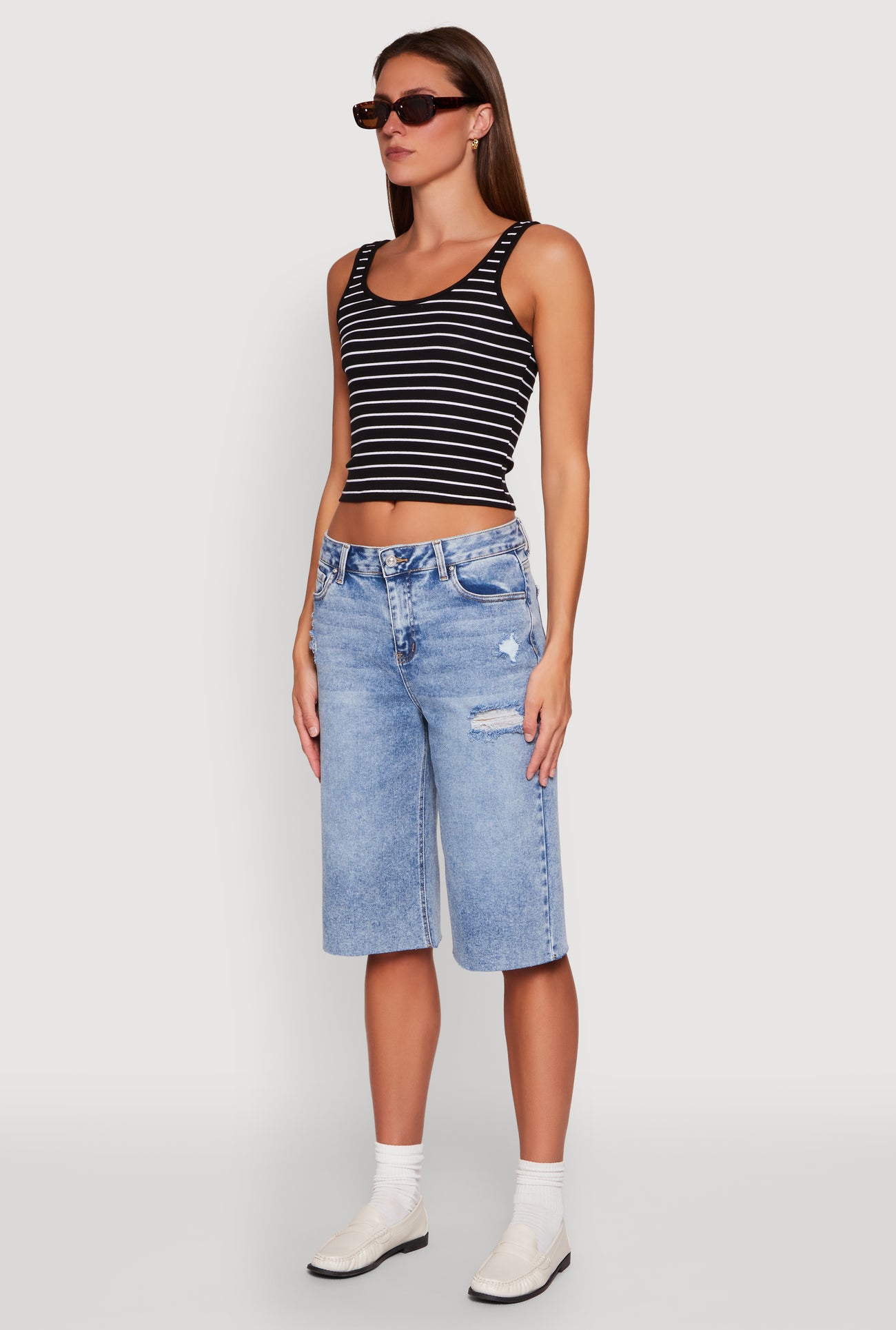 1011054266137015_005