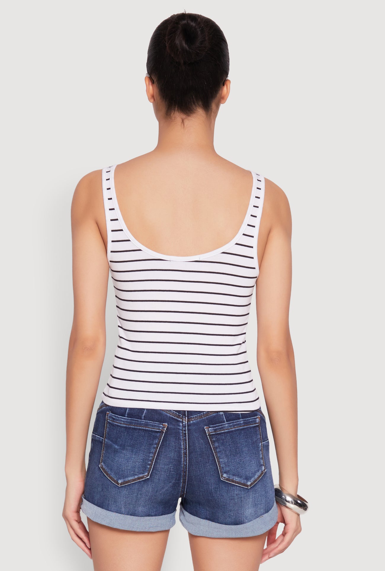 1011054266137018_006