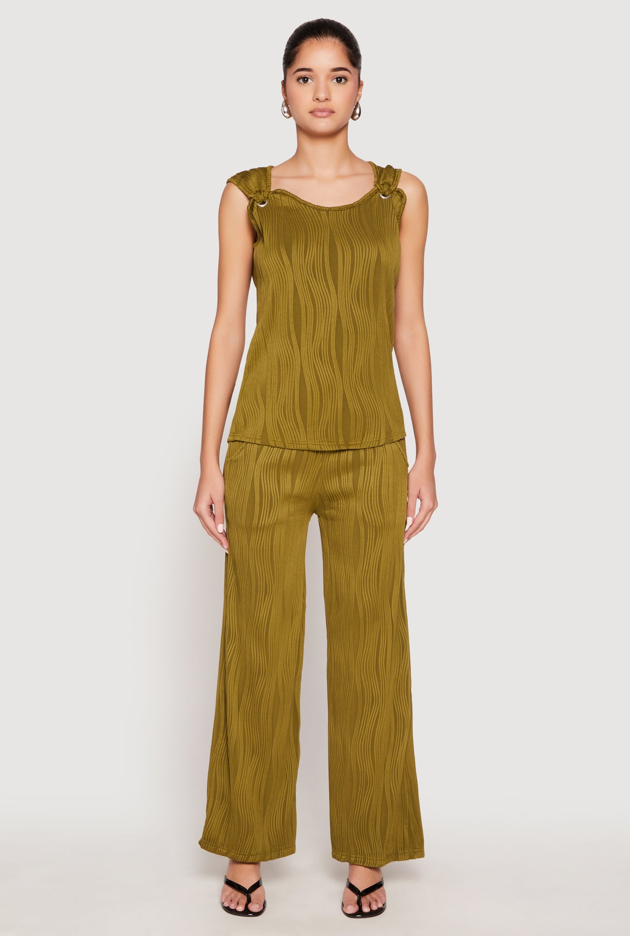 1044056721545030_002