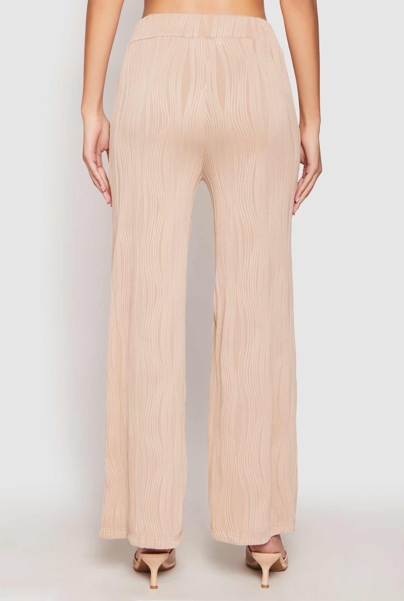 1044056721546325_003