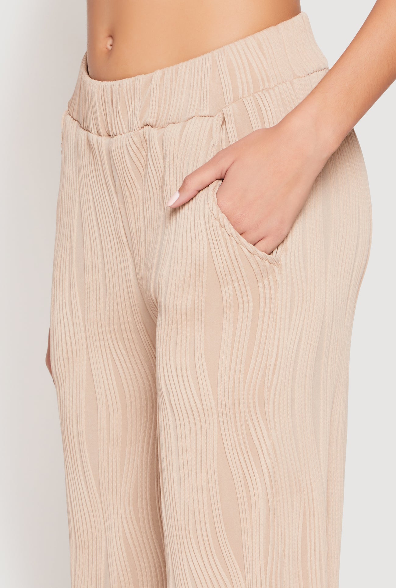 1044056721546325_005