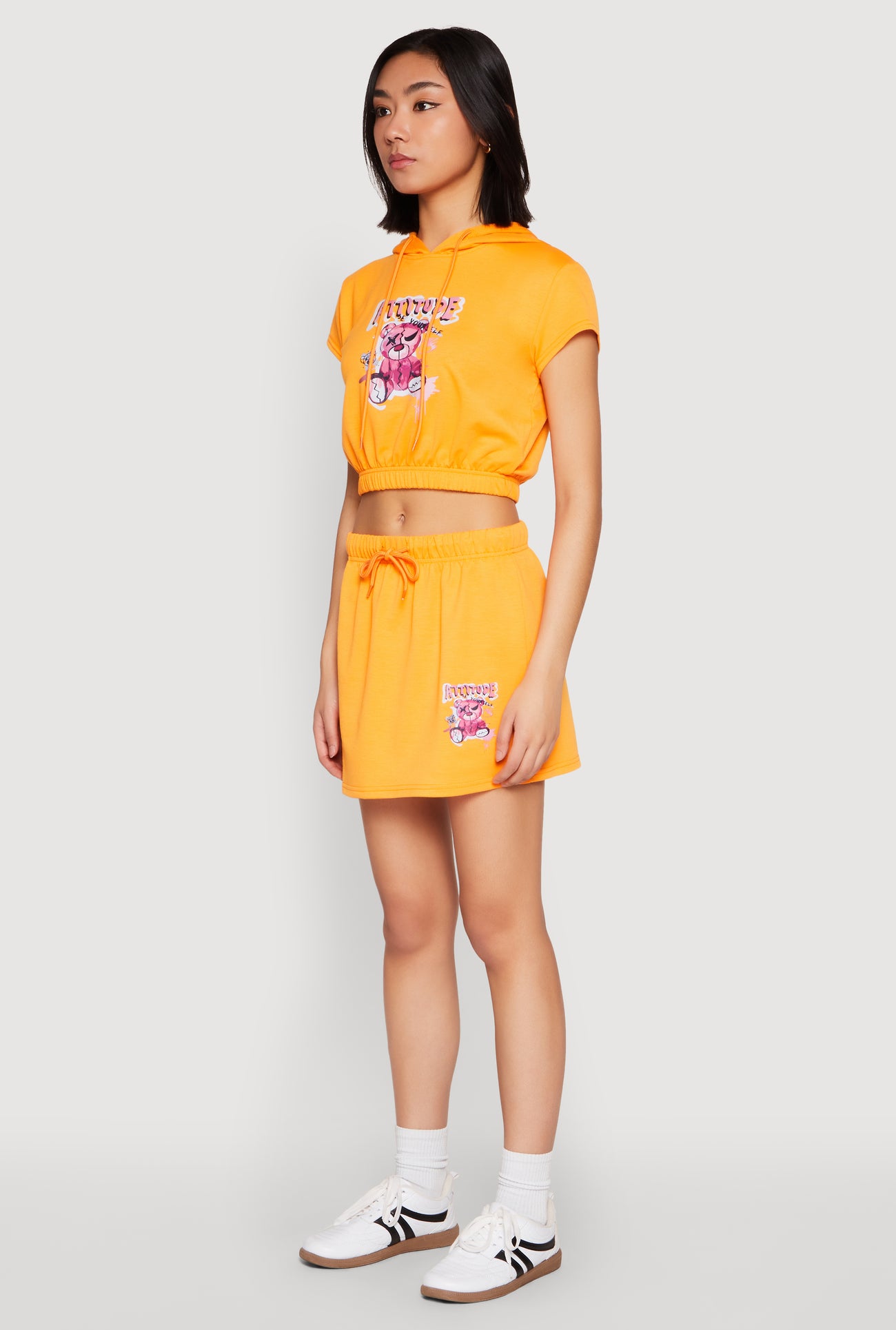 1044056724144080_005