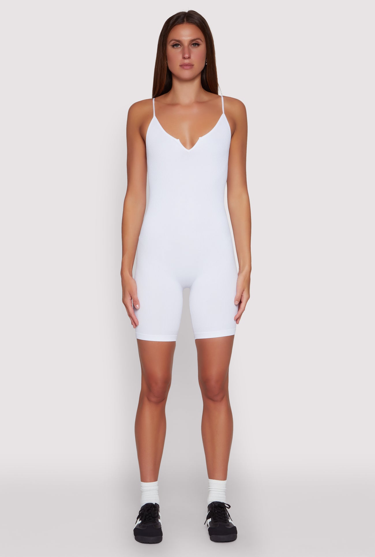 1045038343485010_002