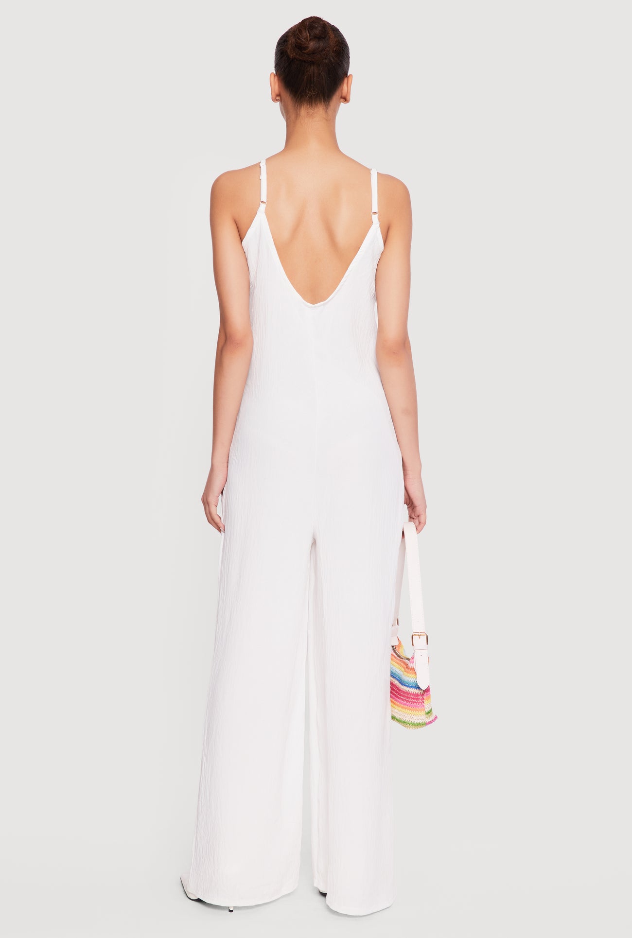 1045038346596010_003