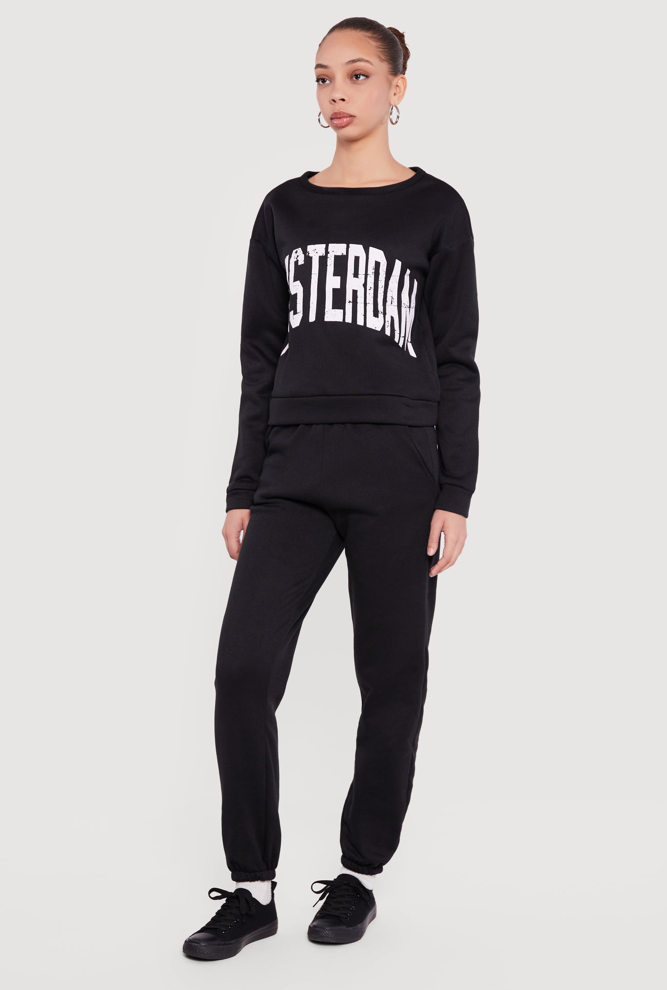 1056038343368001_002