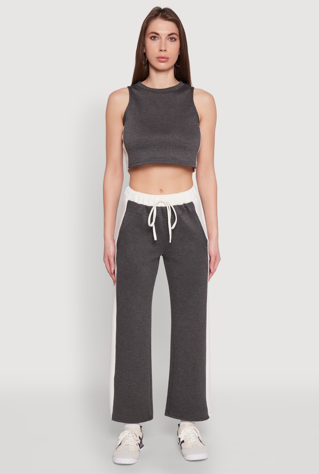 1056056724103005_002