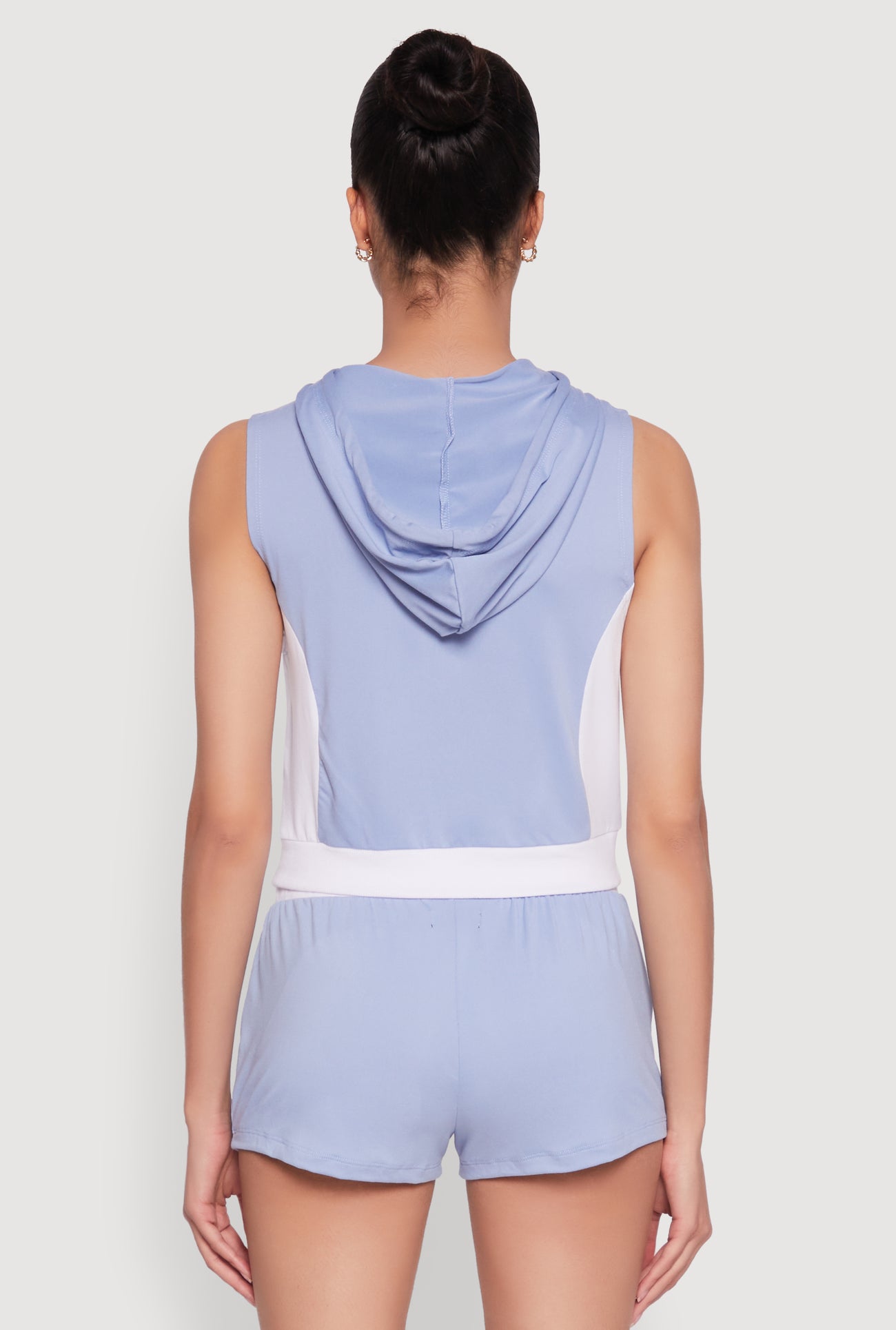 1057038345733040_006