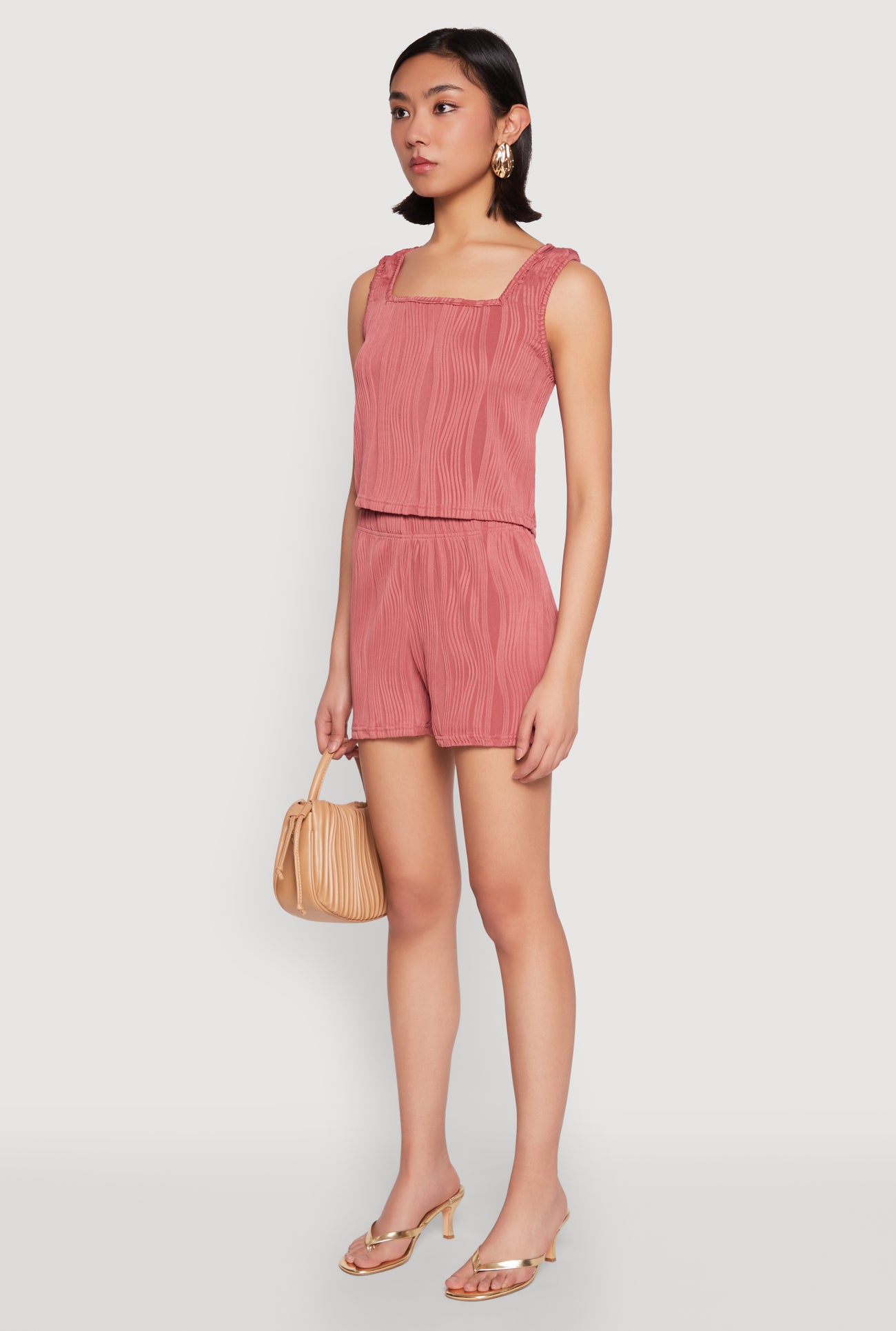 1057056720664054_005