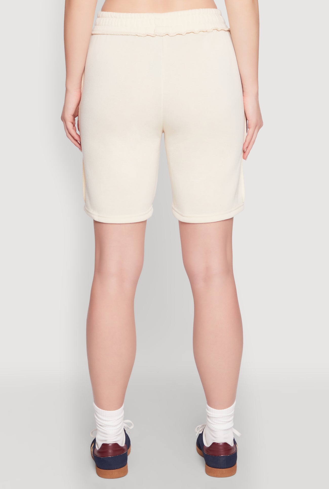 1057056721301011_005