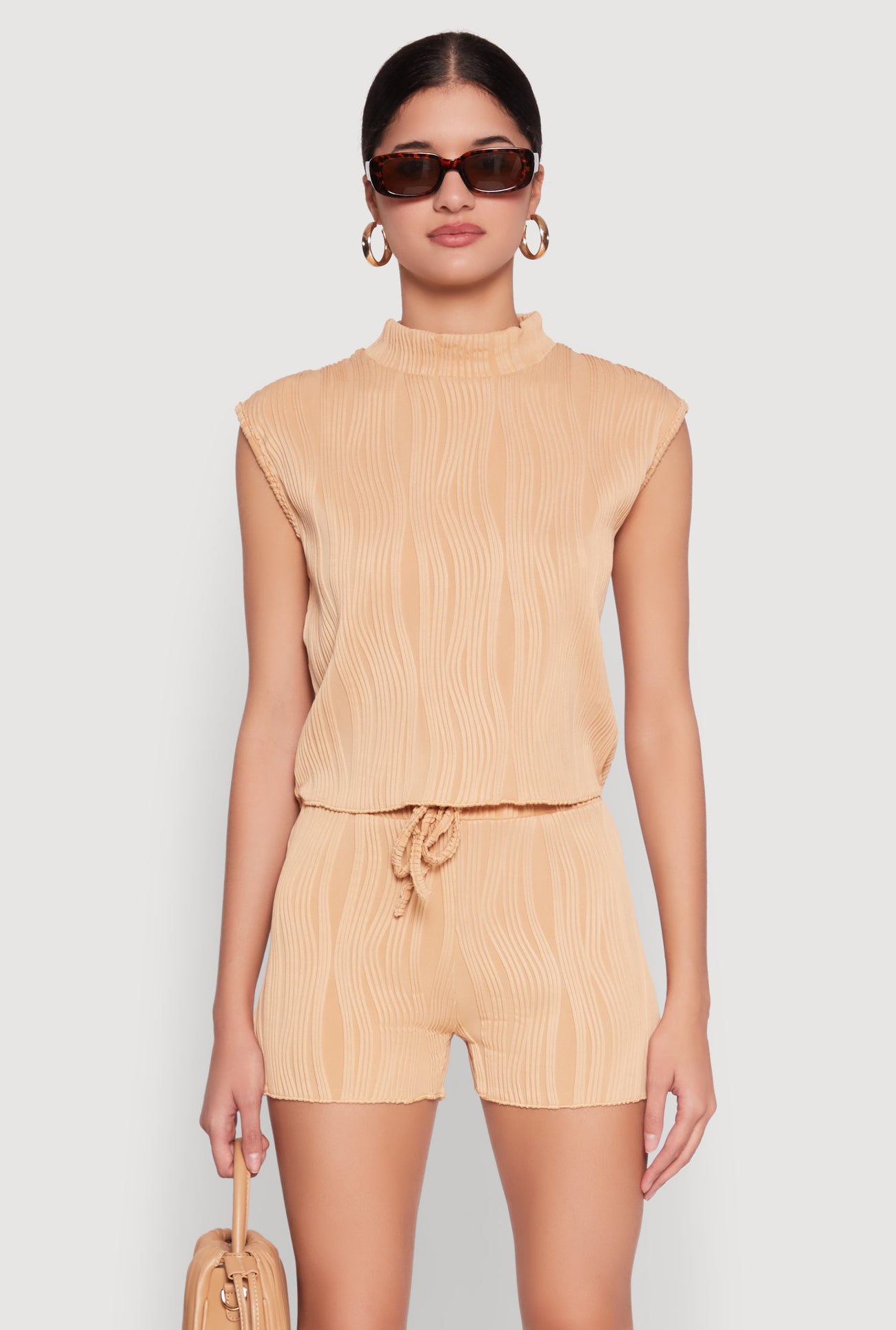 1057056721546405_001