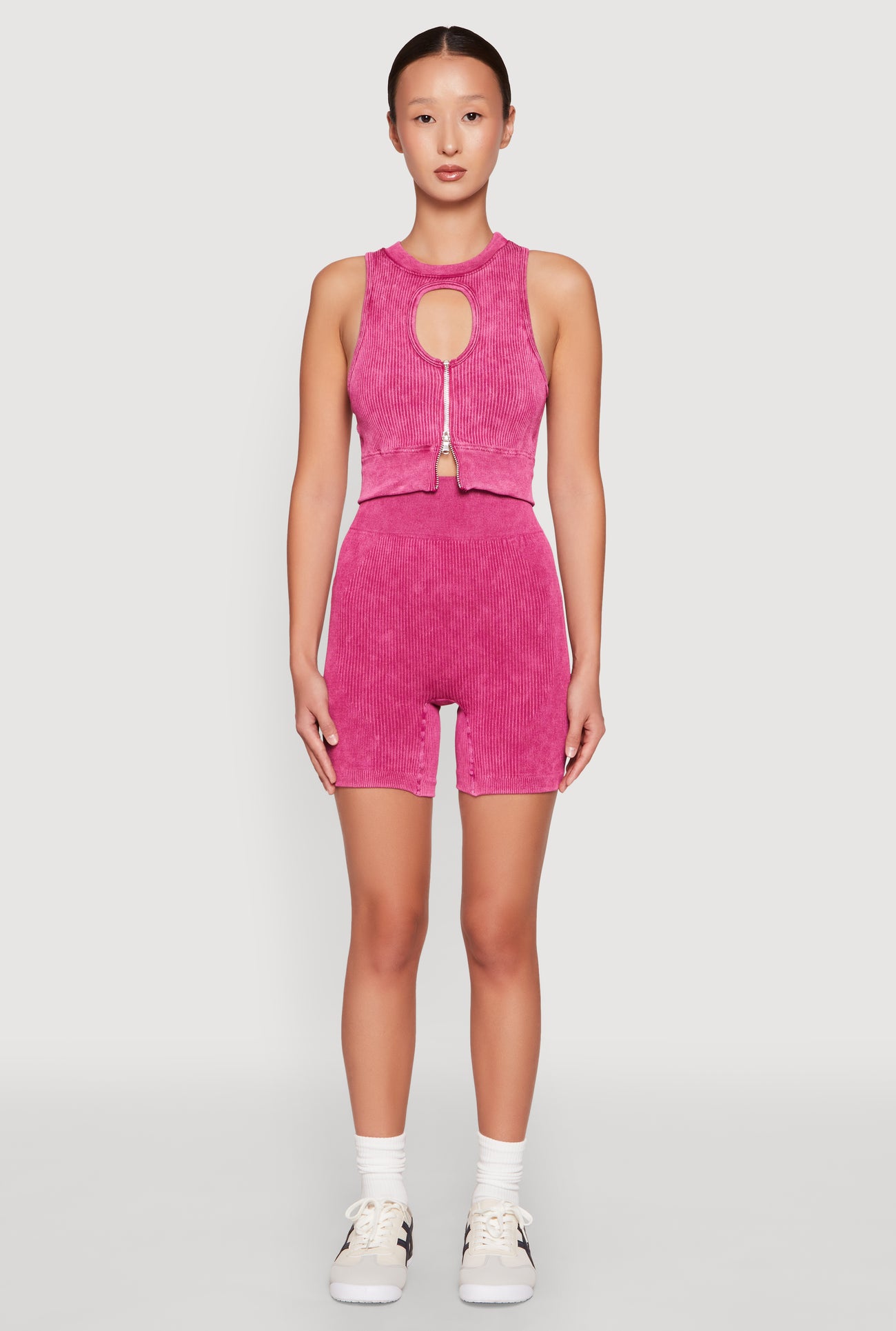 1057056724094068_002