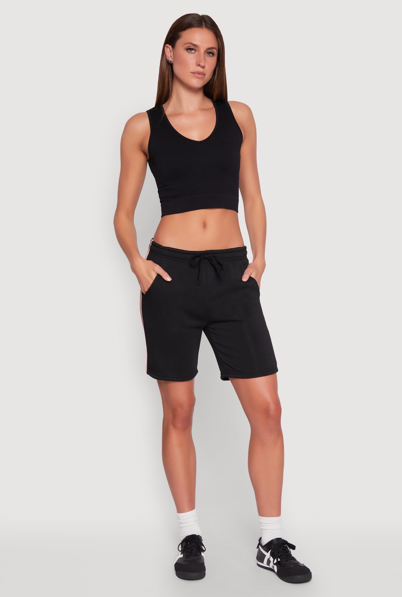 1057056727147001_001