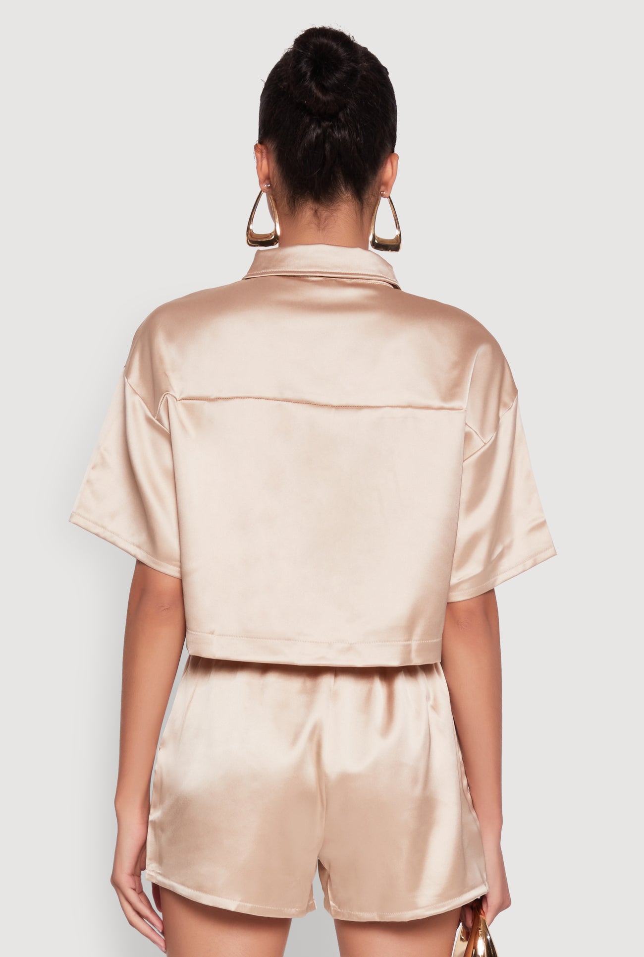 1057058751841072_006