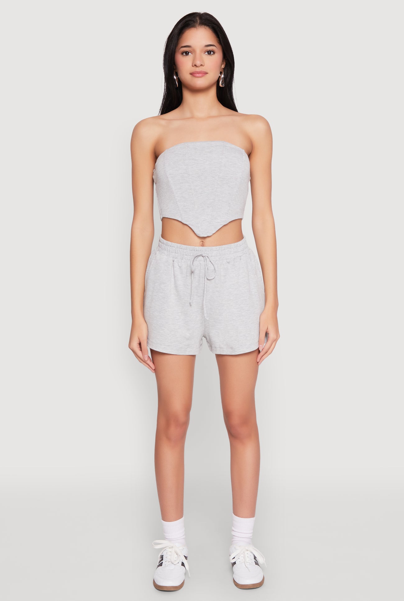 1057058753950004_002