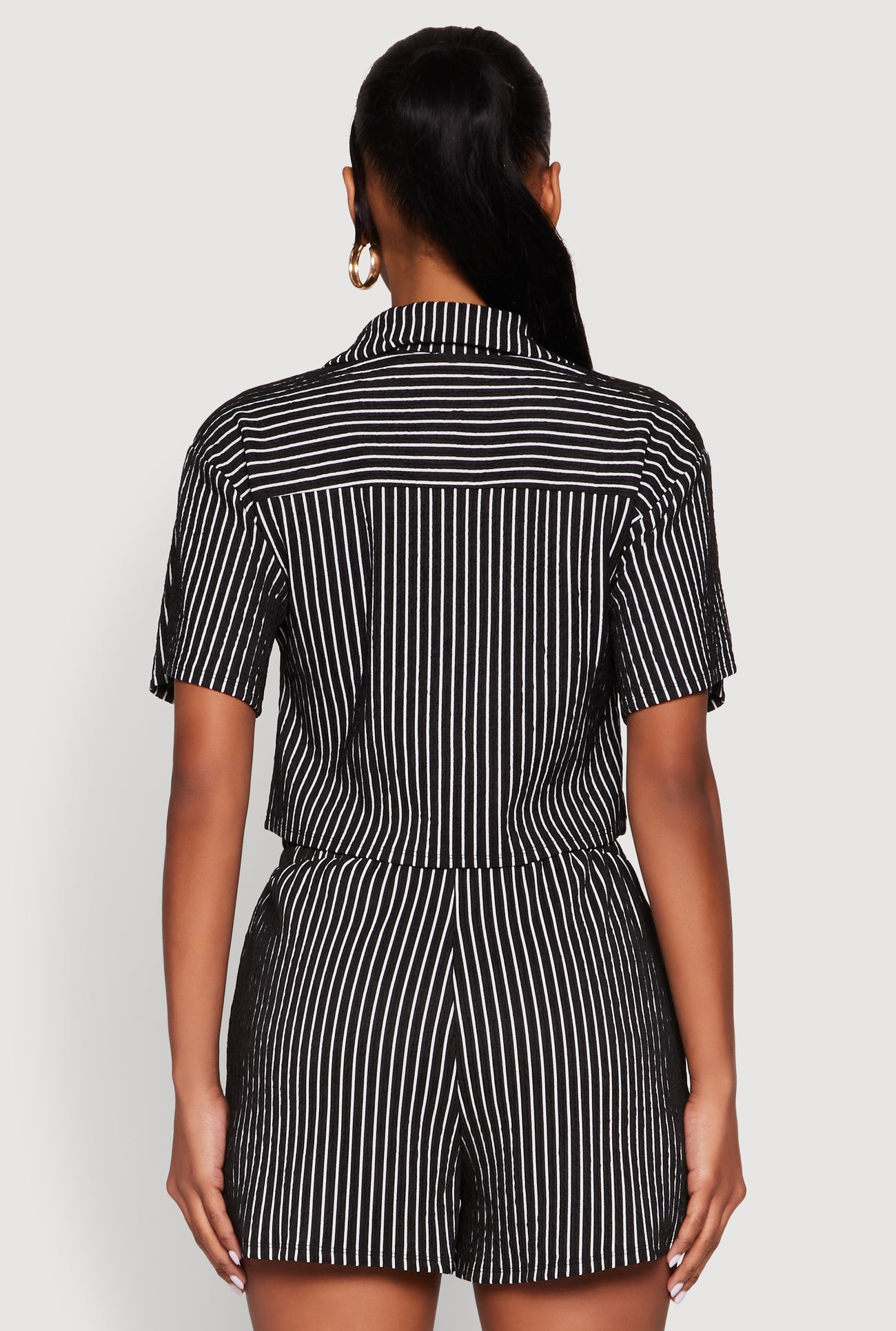 1057058754281001_006