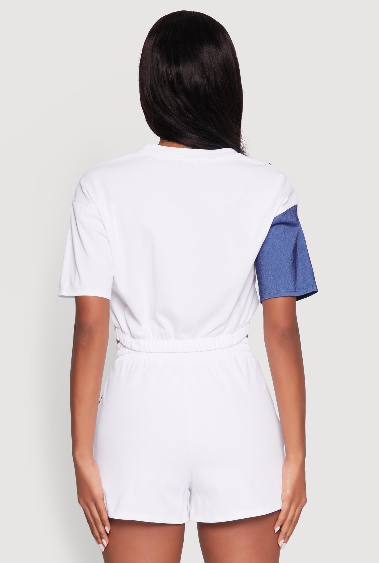 1057058754813010_006