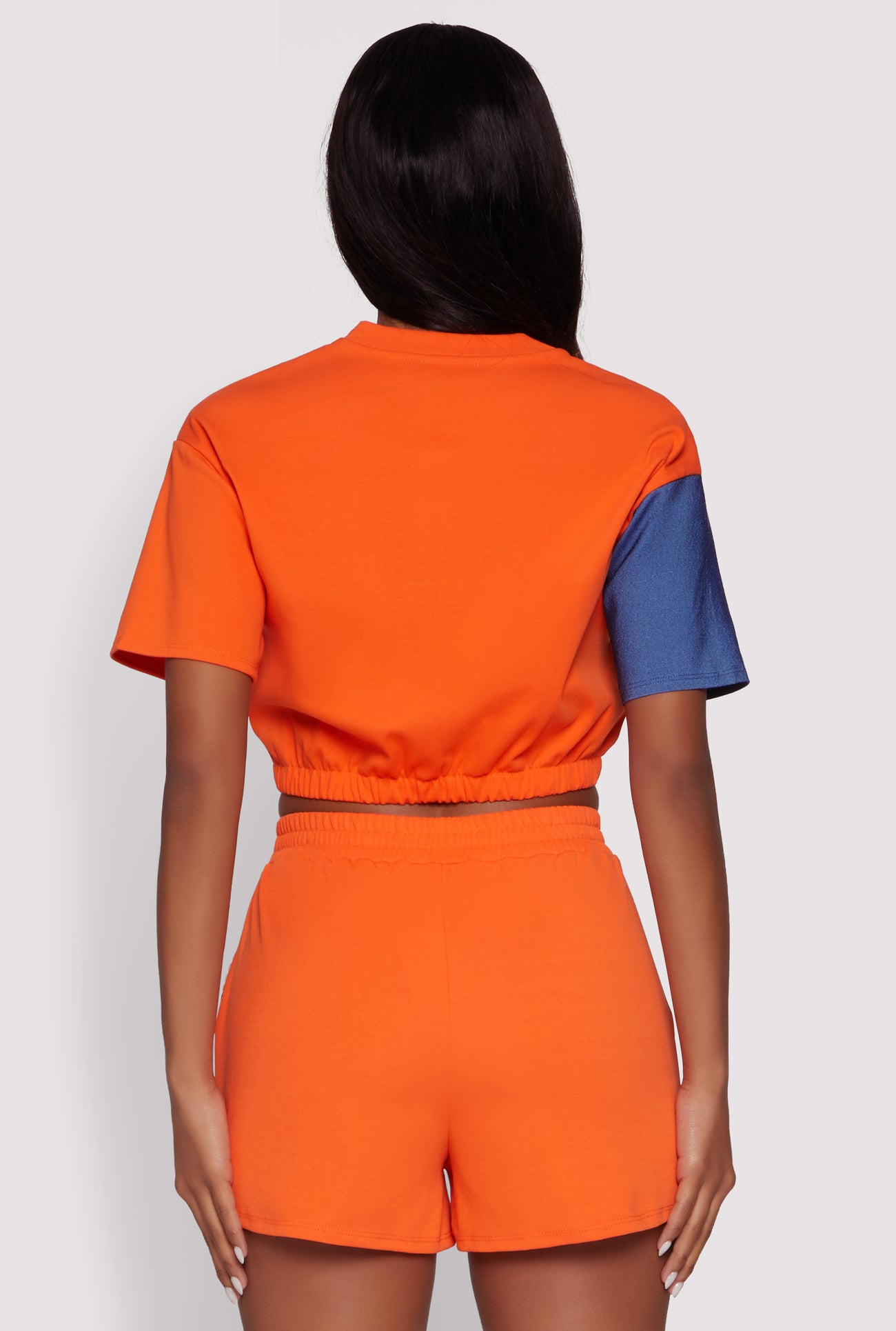 1057058754813080_006