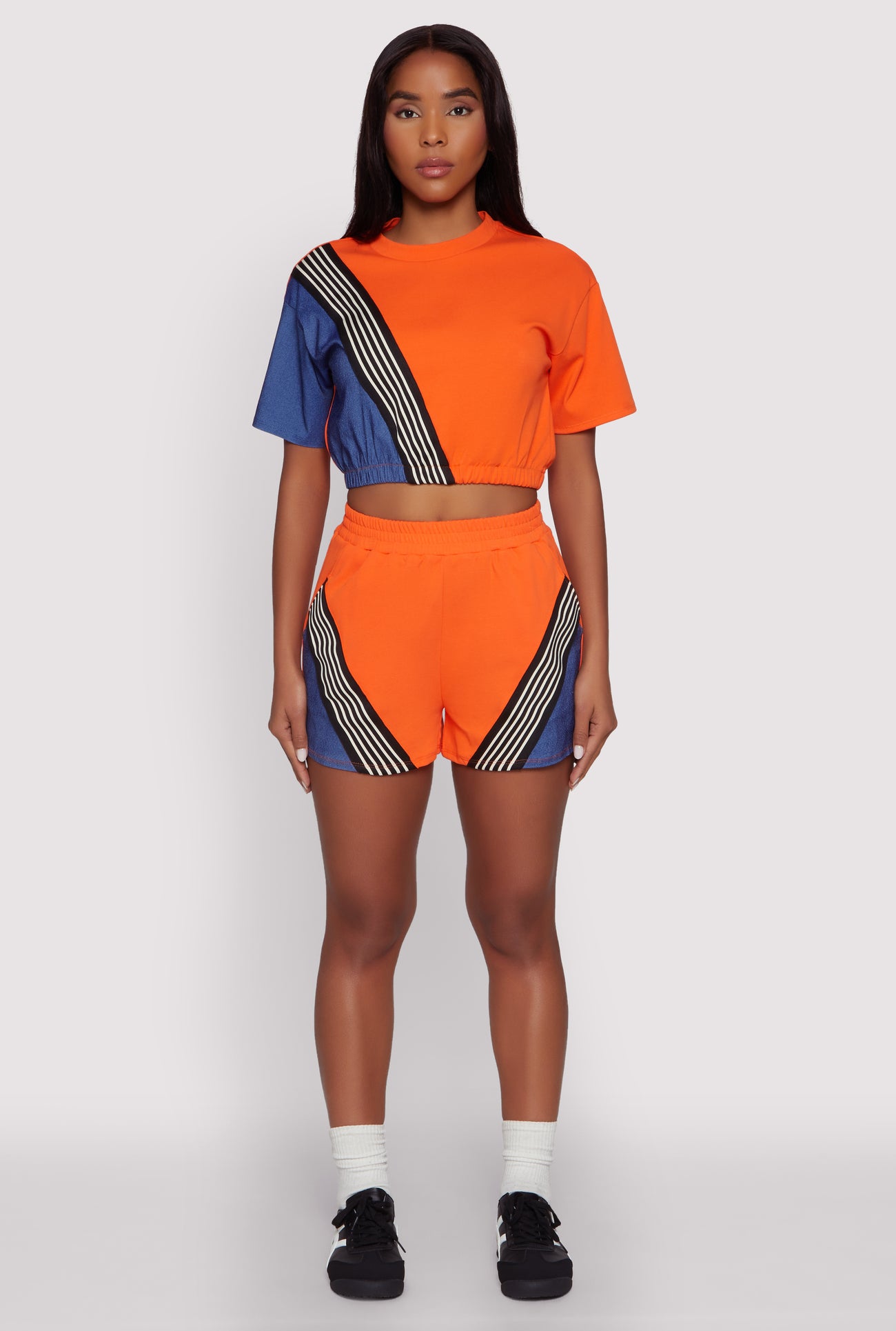 1057058754814080_001