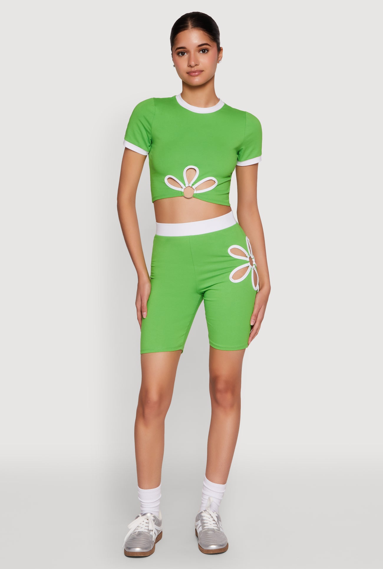 1057058754828035_002