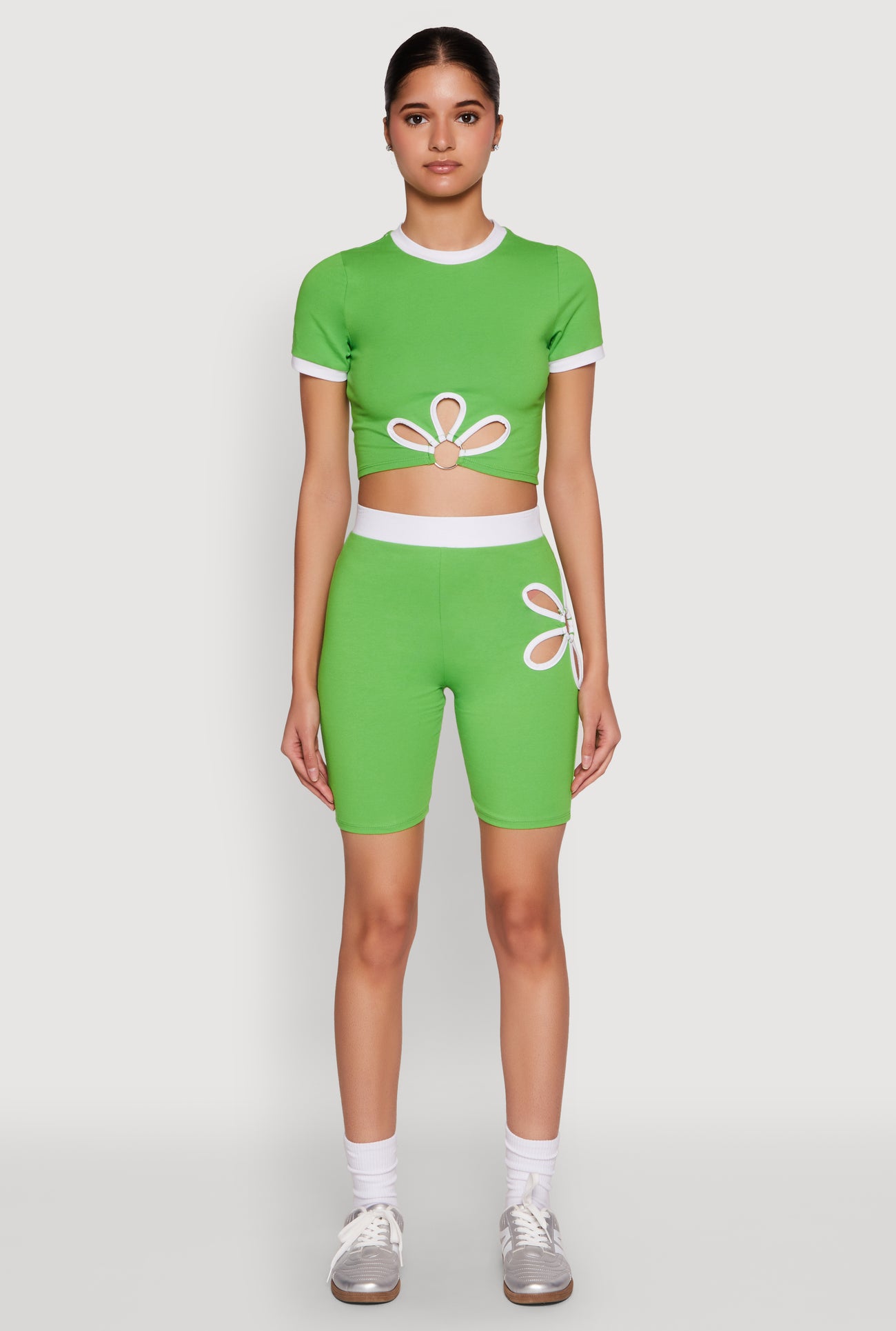 1057058754828035_003