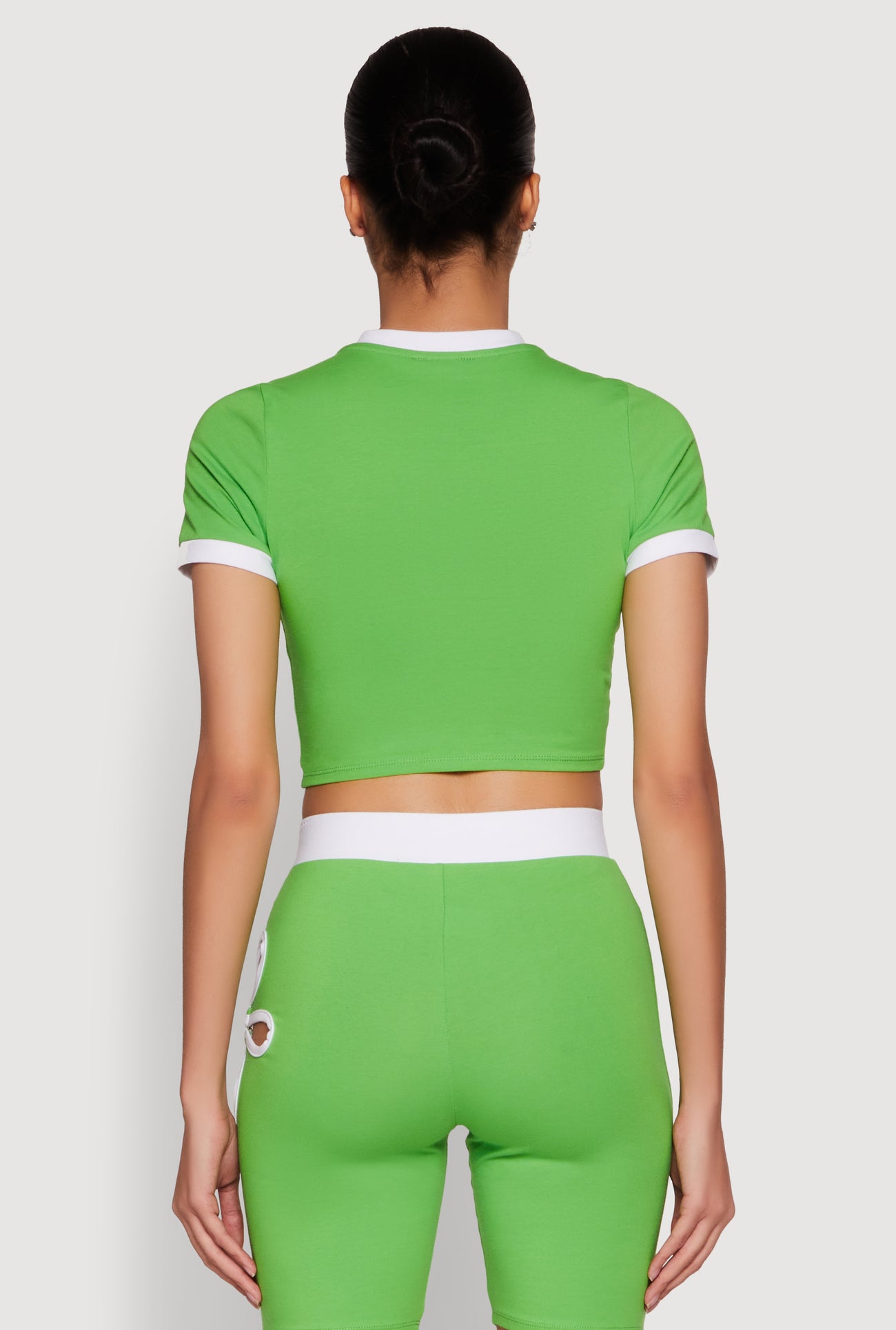 1057058754828035_006