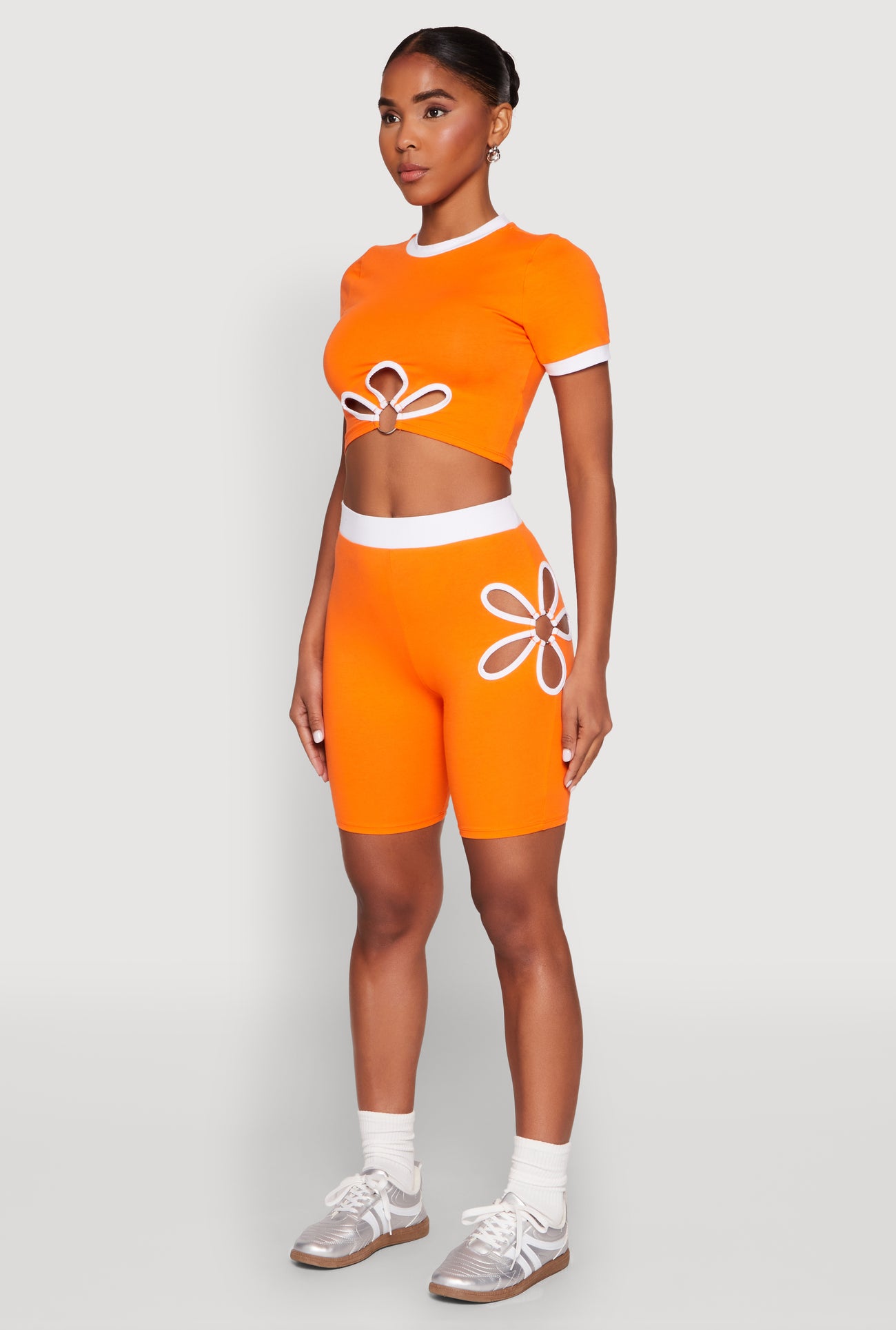 1057058754828080_005