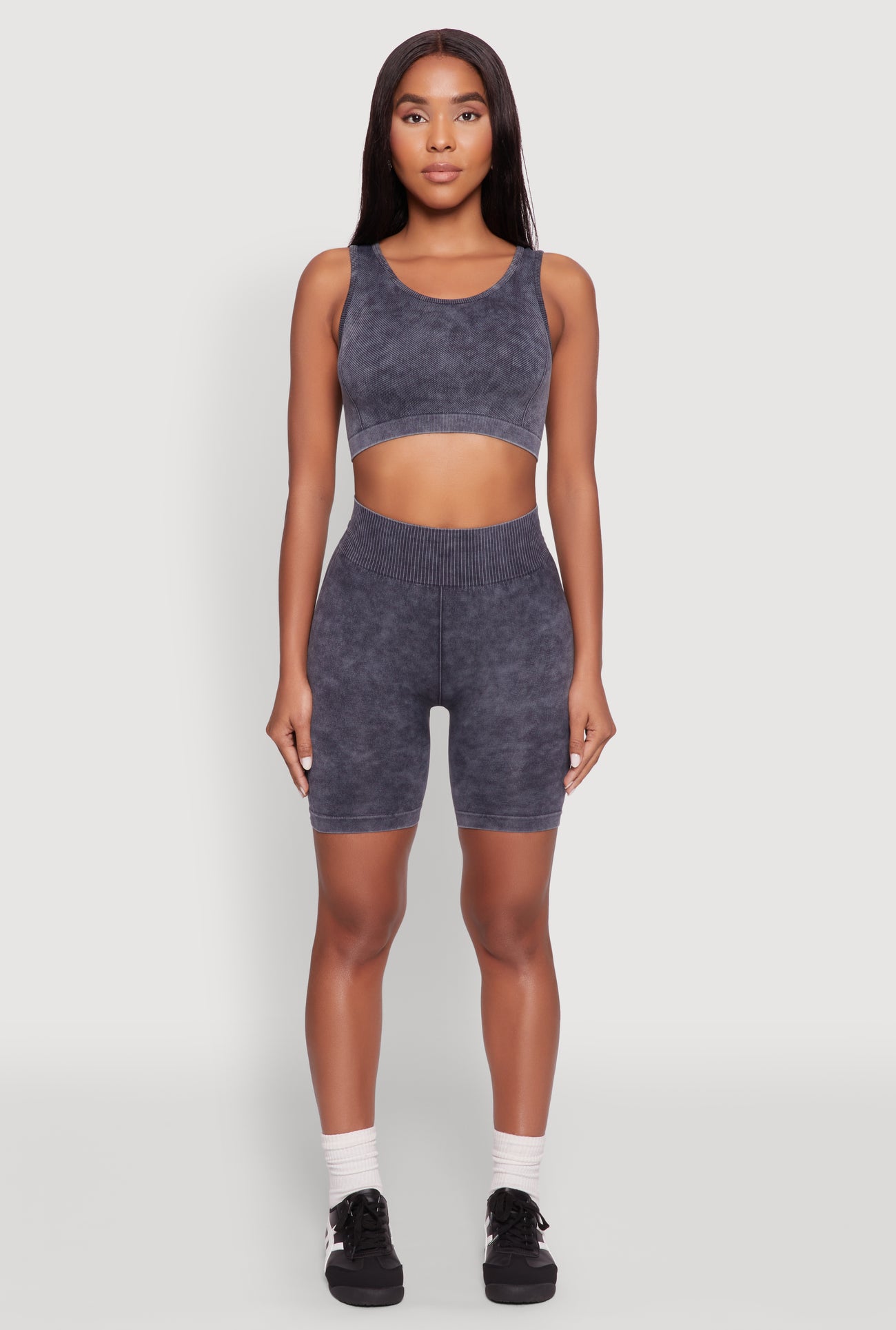 1057060584605001_001