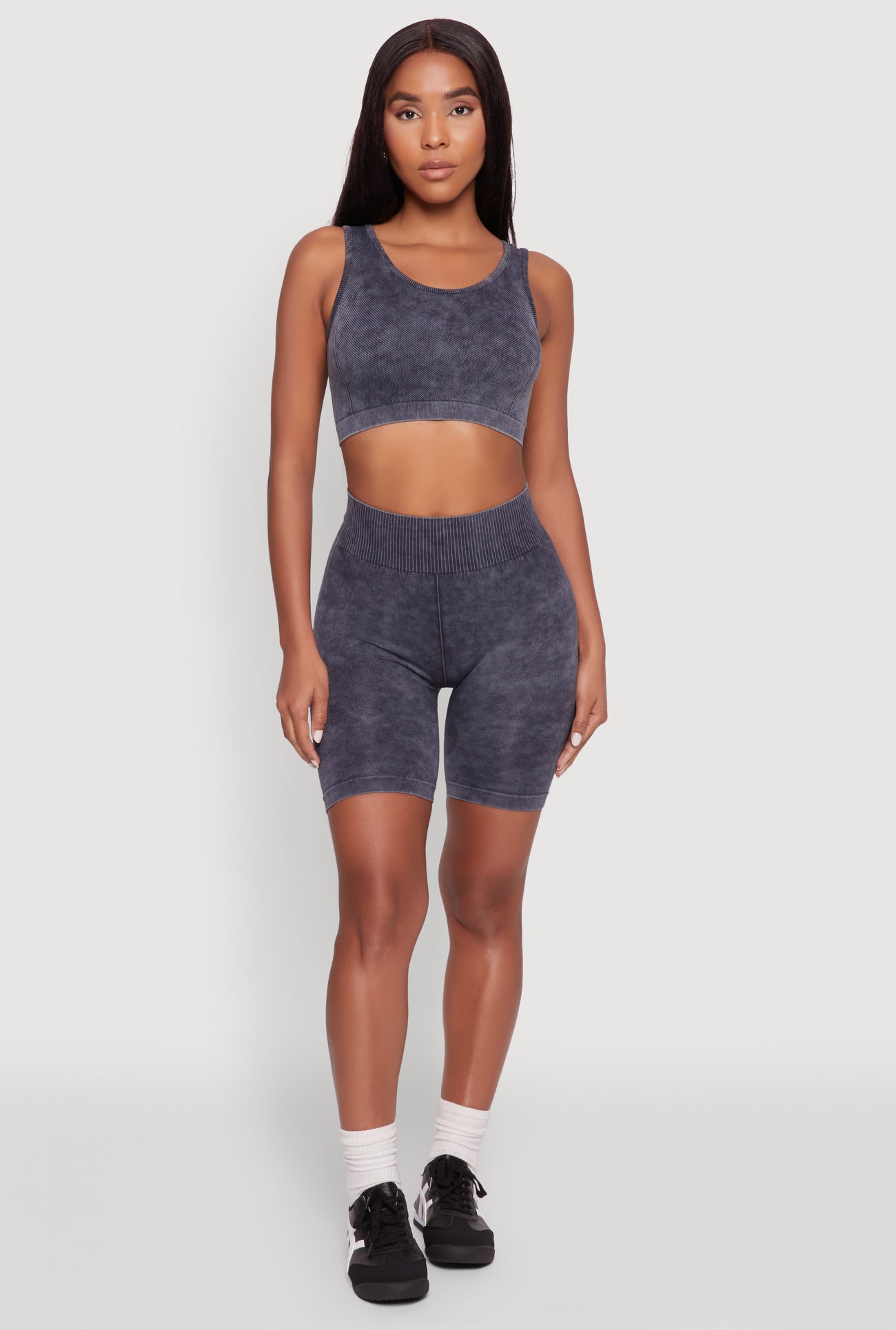 1057060584605001_002