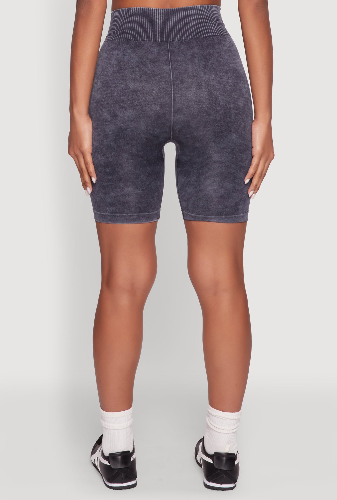 1057060584605001_005