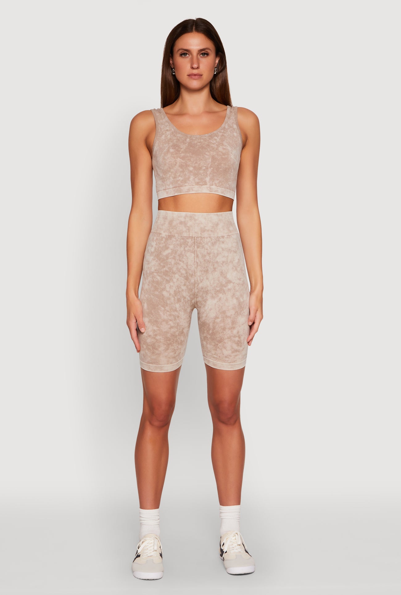 1057060584605024_001