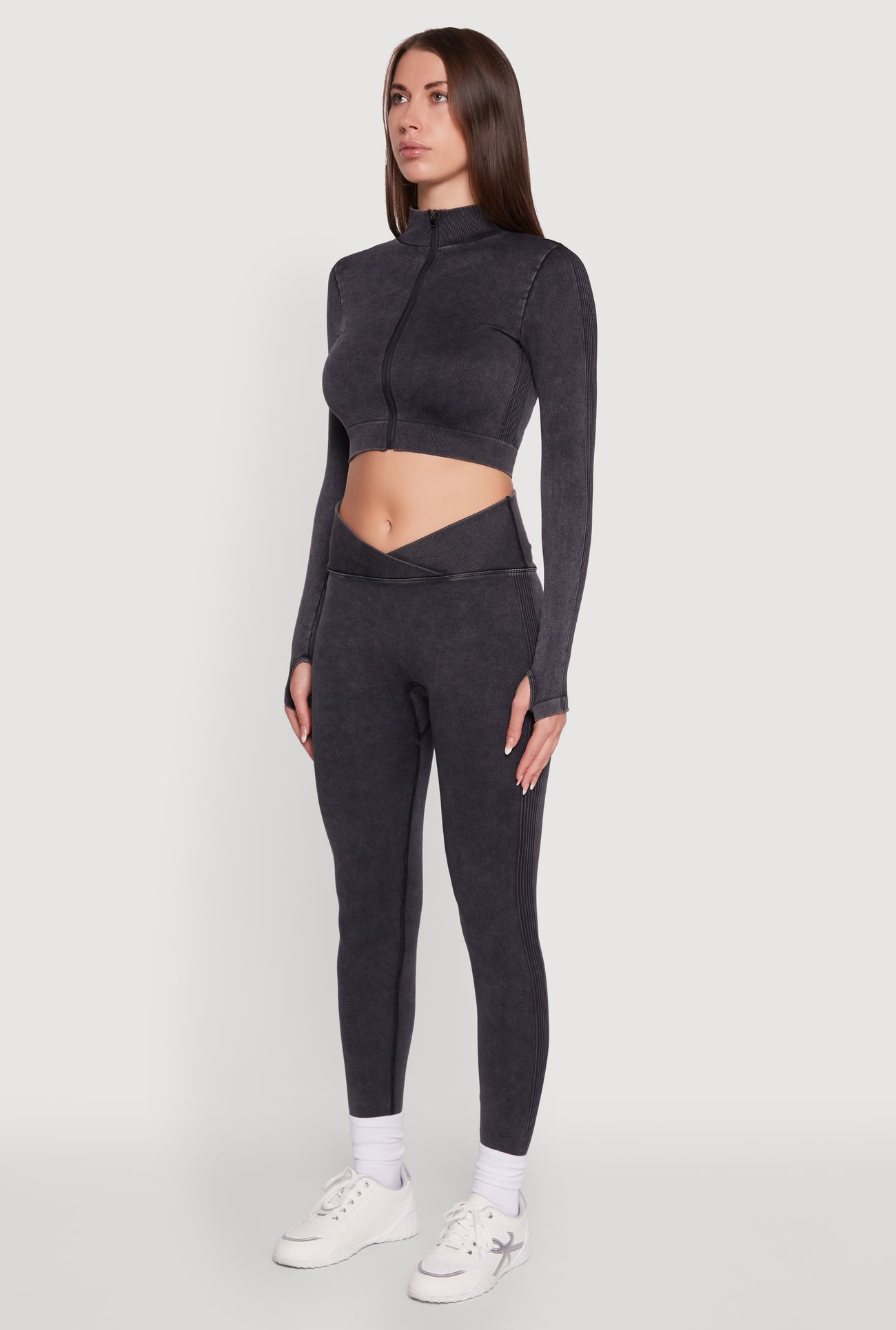 1058056722403001_005