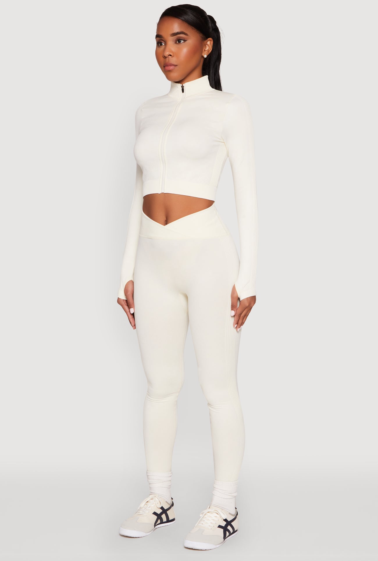 1058056722403011_005