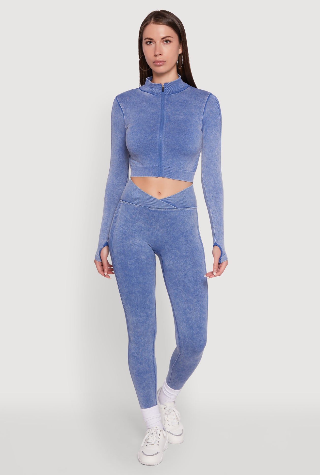 1058056722403340_002