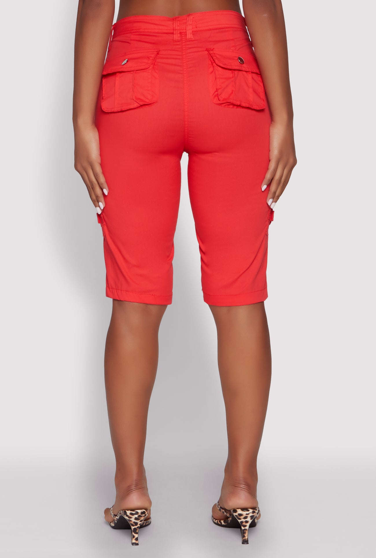 1060038346213060_006