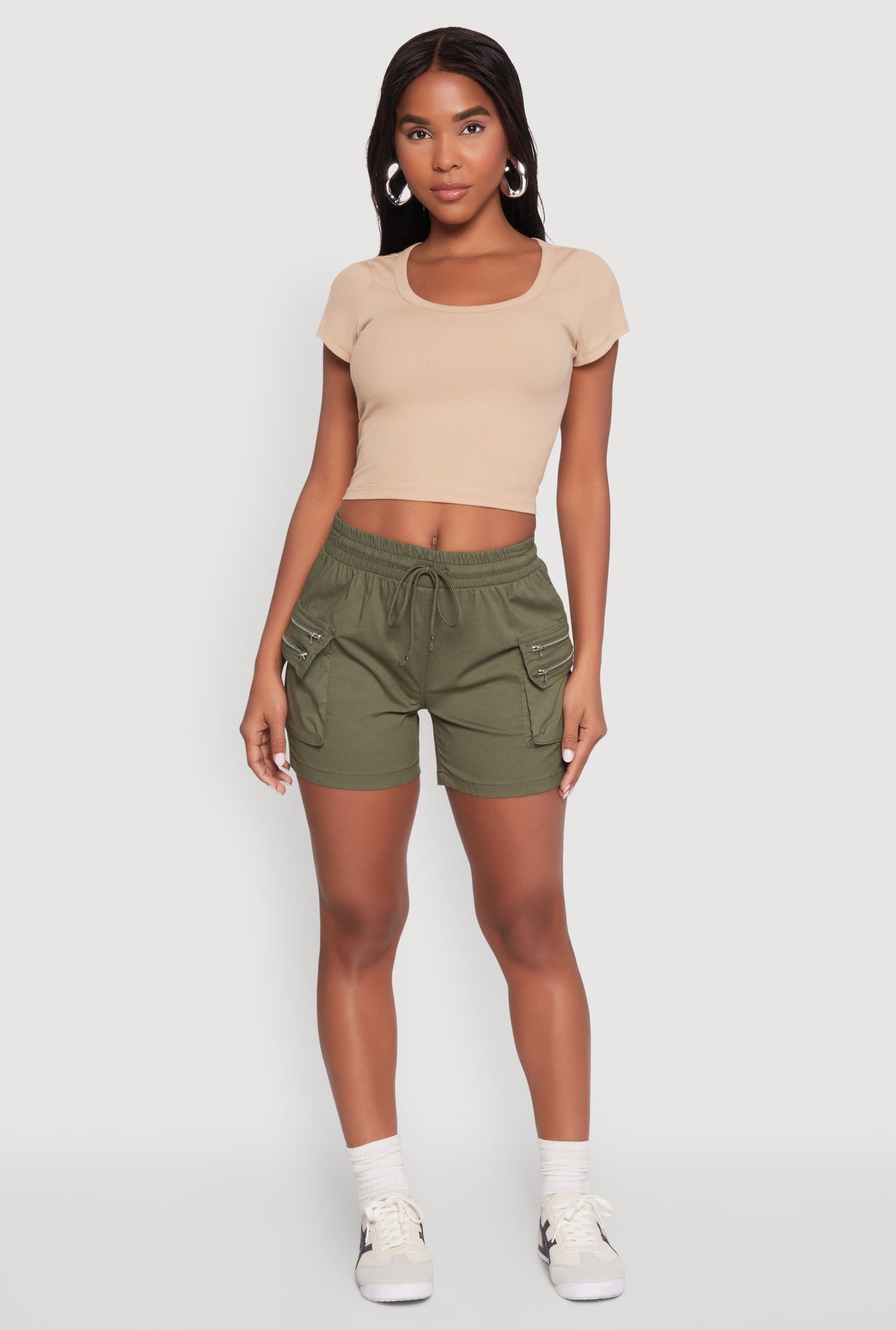 1060038346222032_001