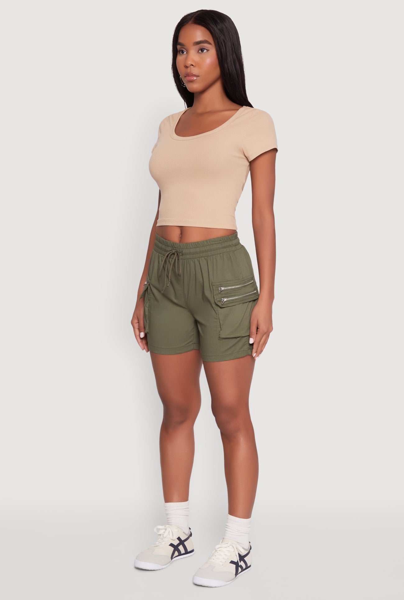 1060038346222032_003