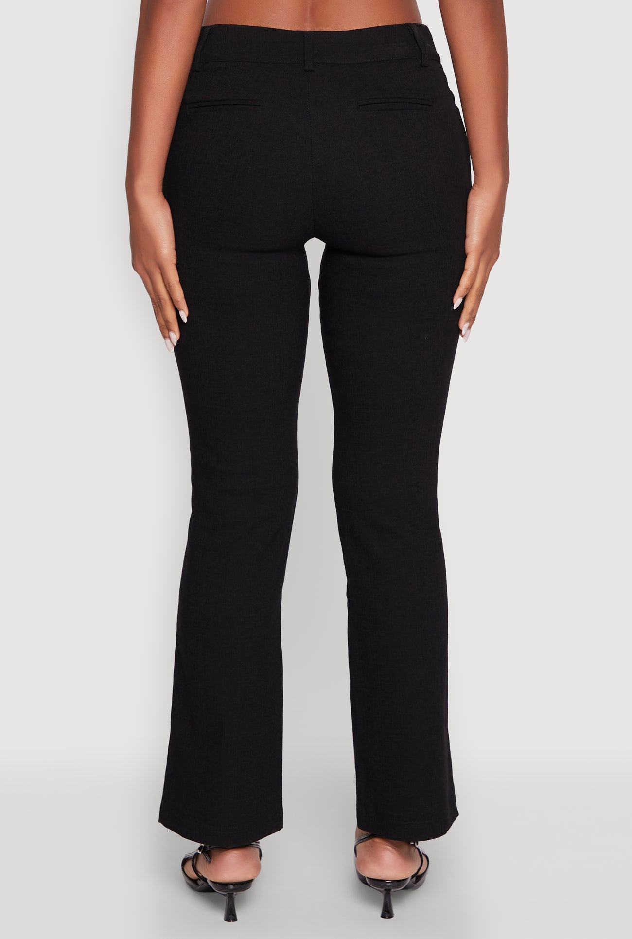 1061062706784001_006