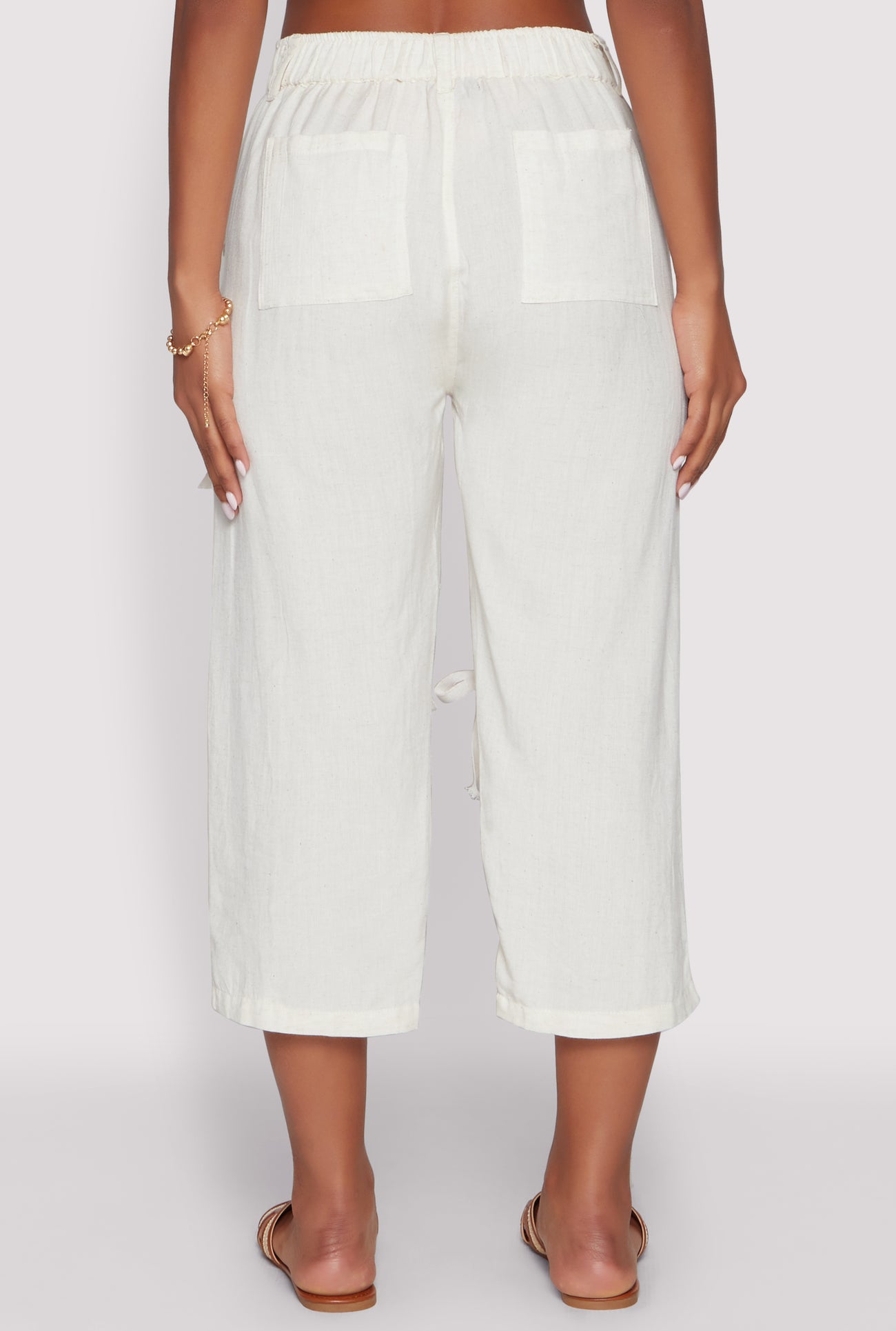 1066038346245003_006