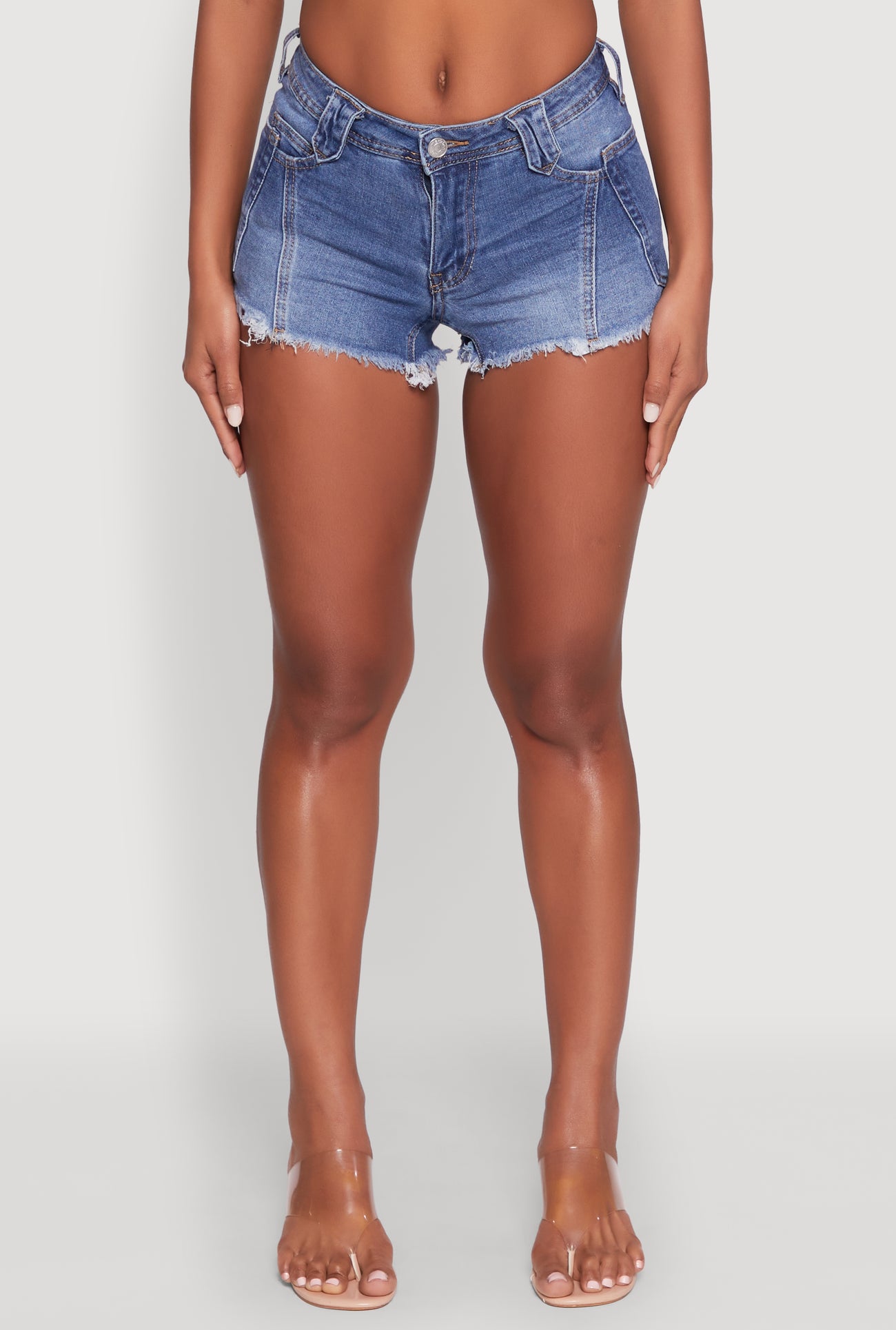 1070077136712408_005