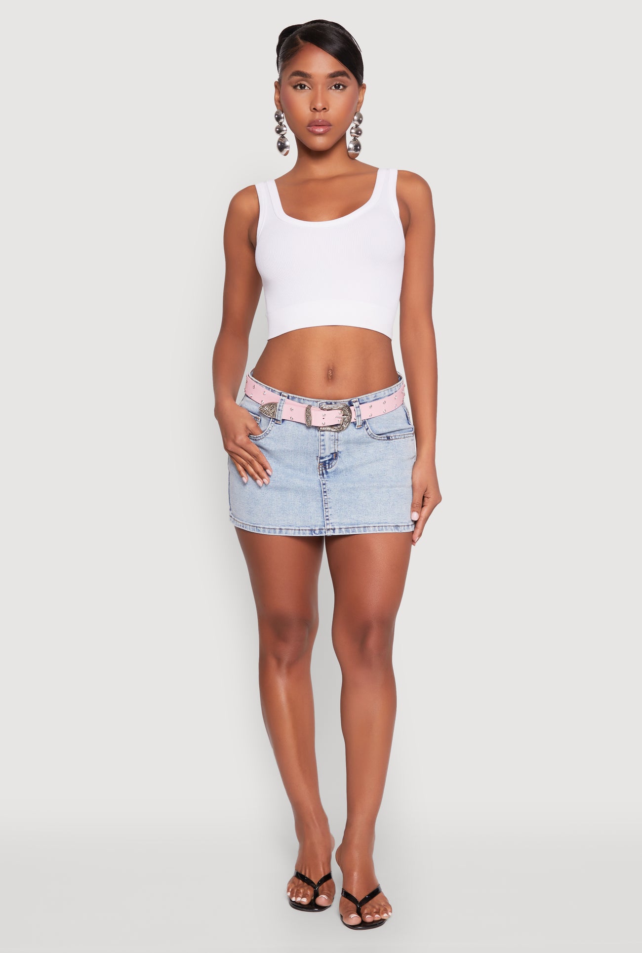 1071077130212402_001