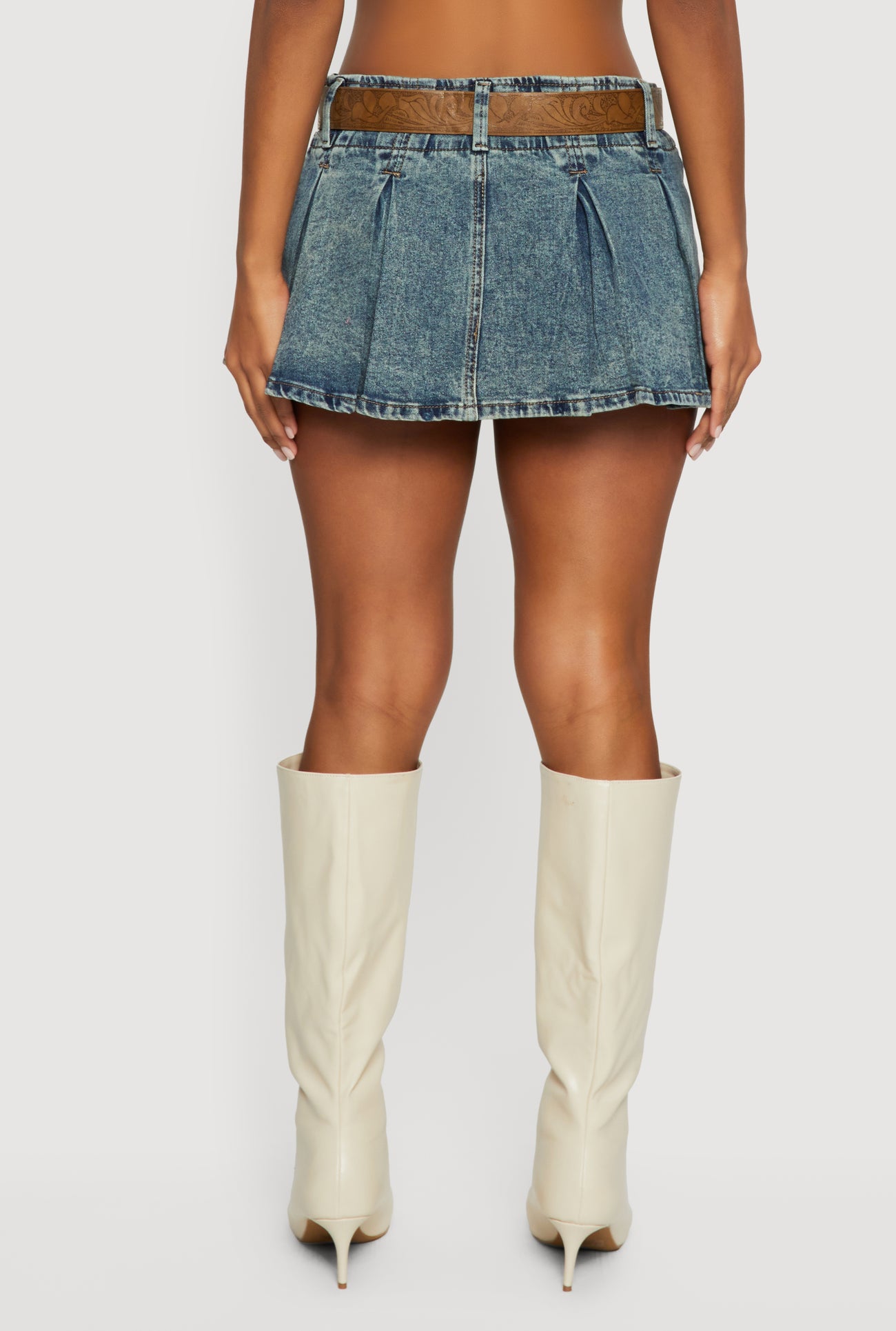 1071077137099408_007