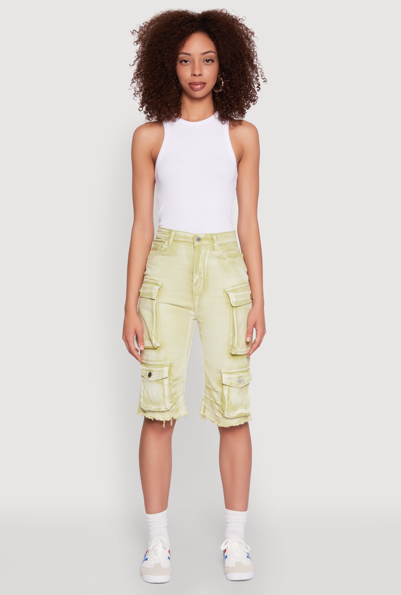 1072064721332033_002