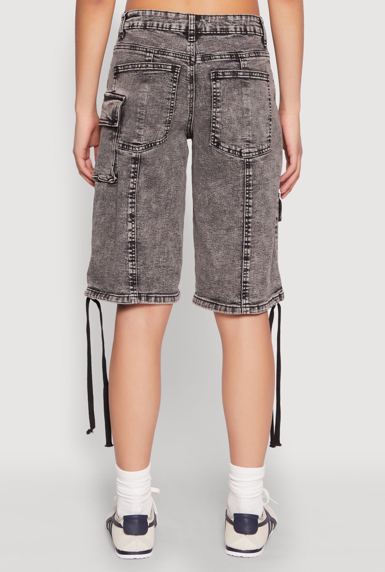 1072077130011001_006