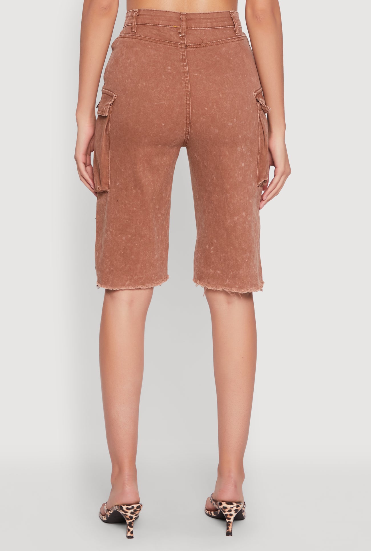 1073064720502405_006