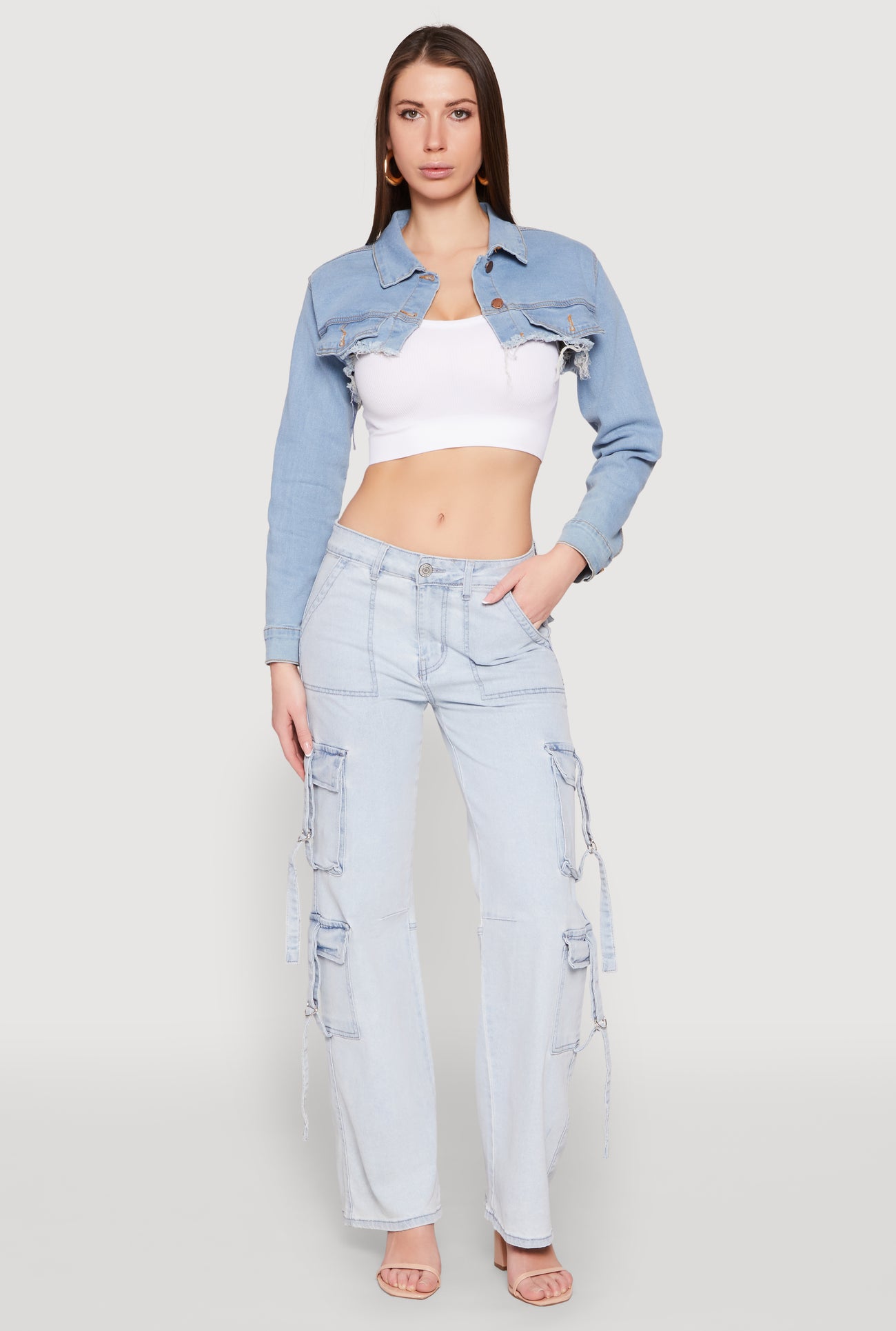 1075064721024402_001