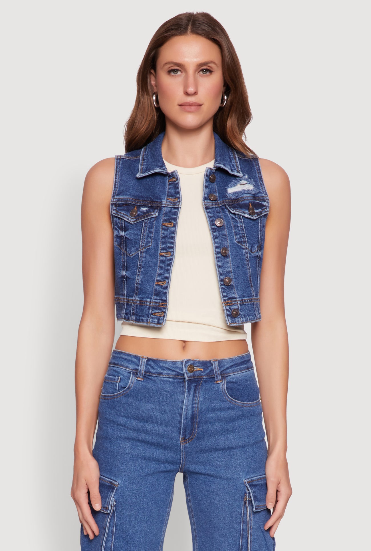 1075071619314408_002