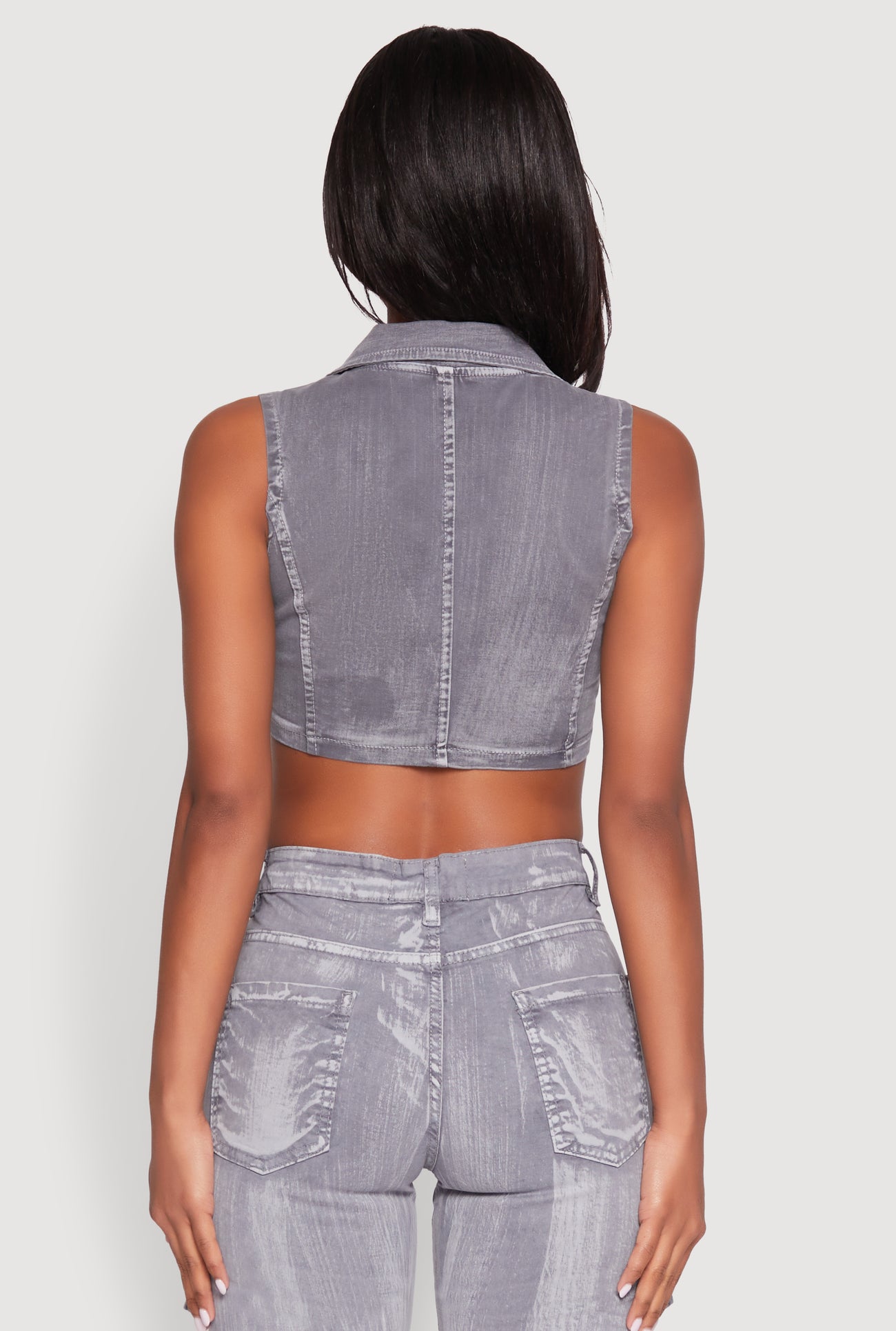 1079056577990030_006