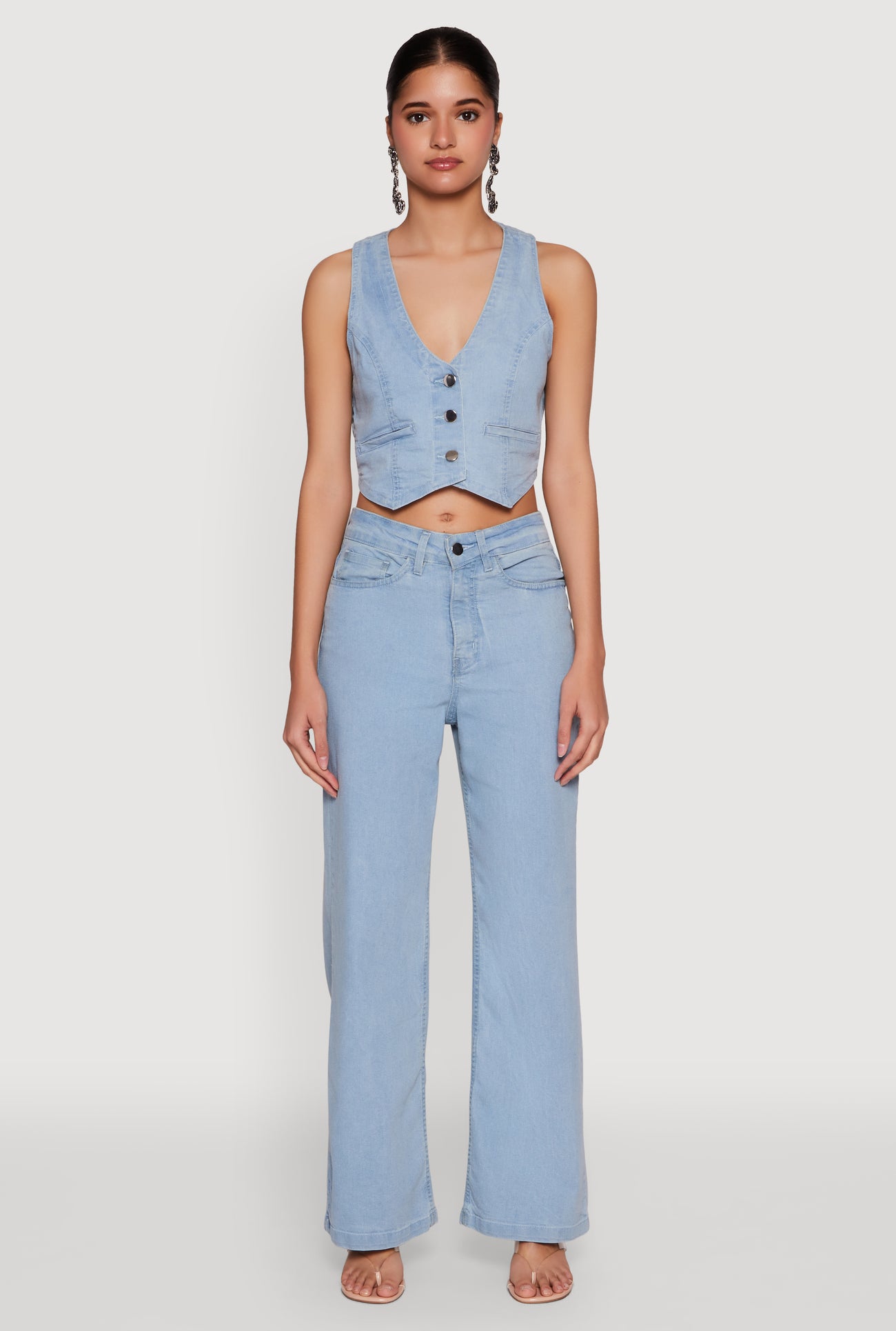 1079056579228340_002