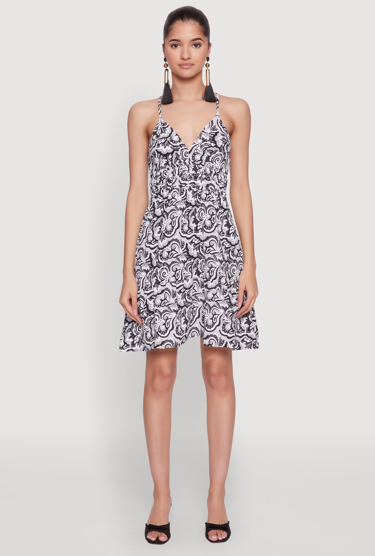 1090073374567015_001